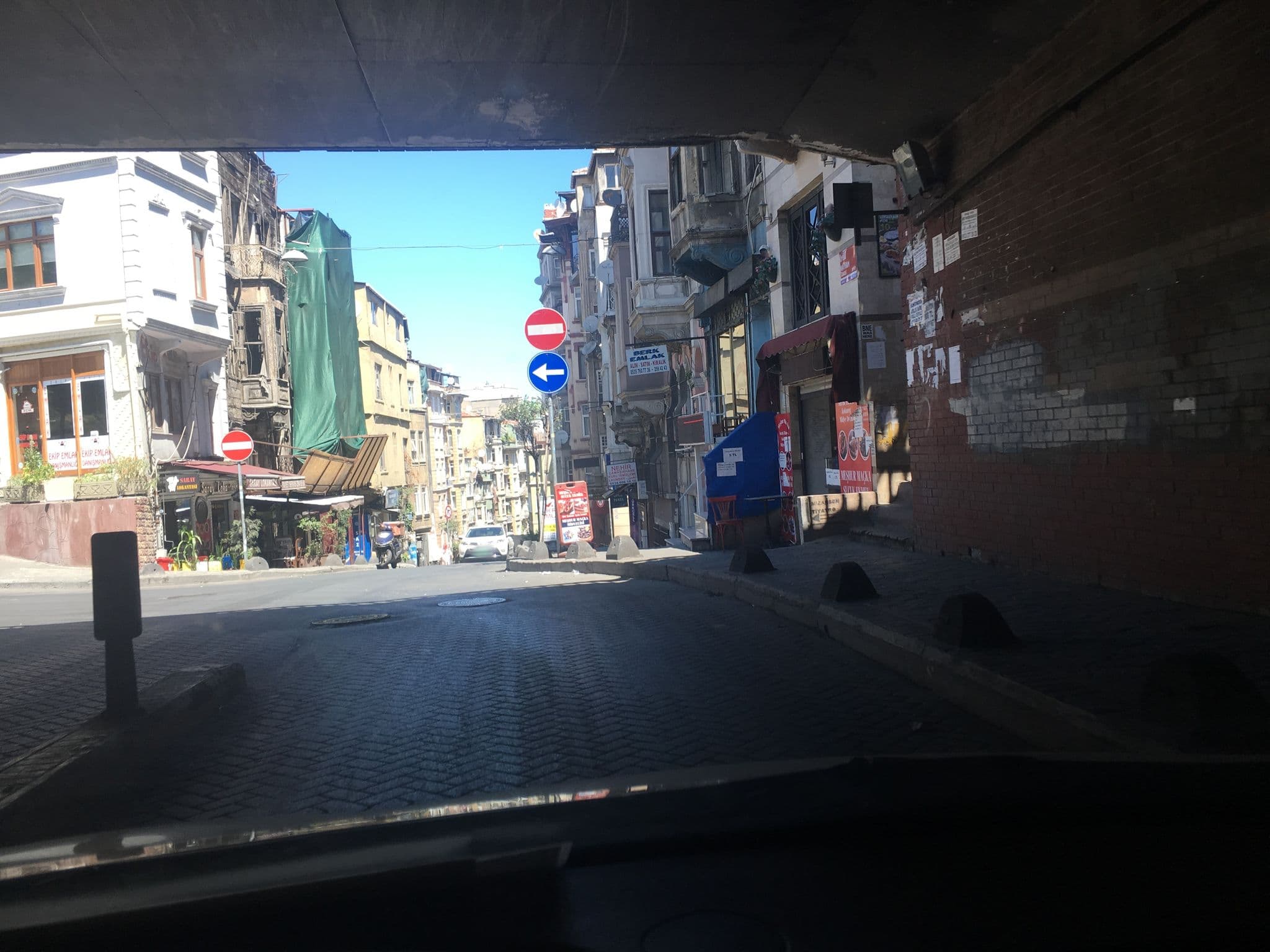 Street view near Fide, Eminönü