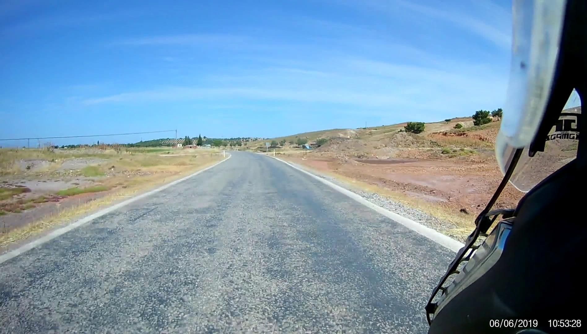 Street view near Assos Eden Gardens, Behram — © unen (CC BY-SA · Mapillary)