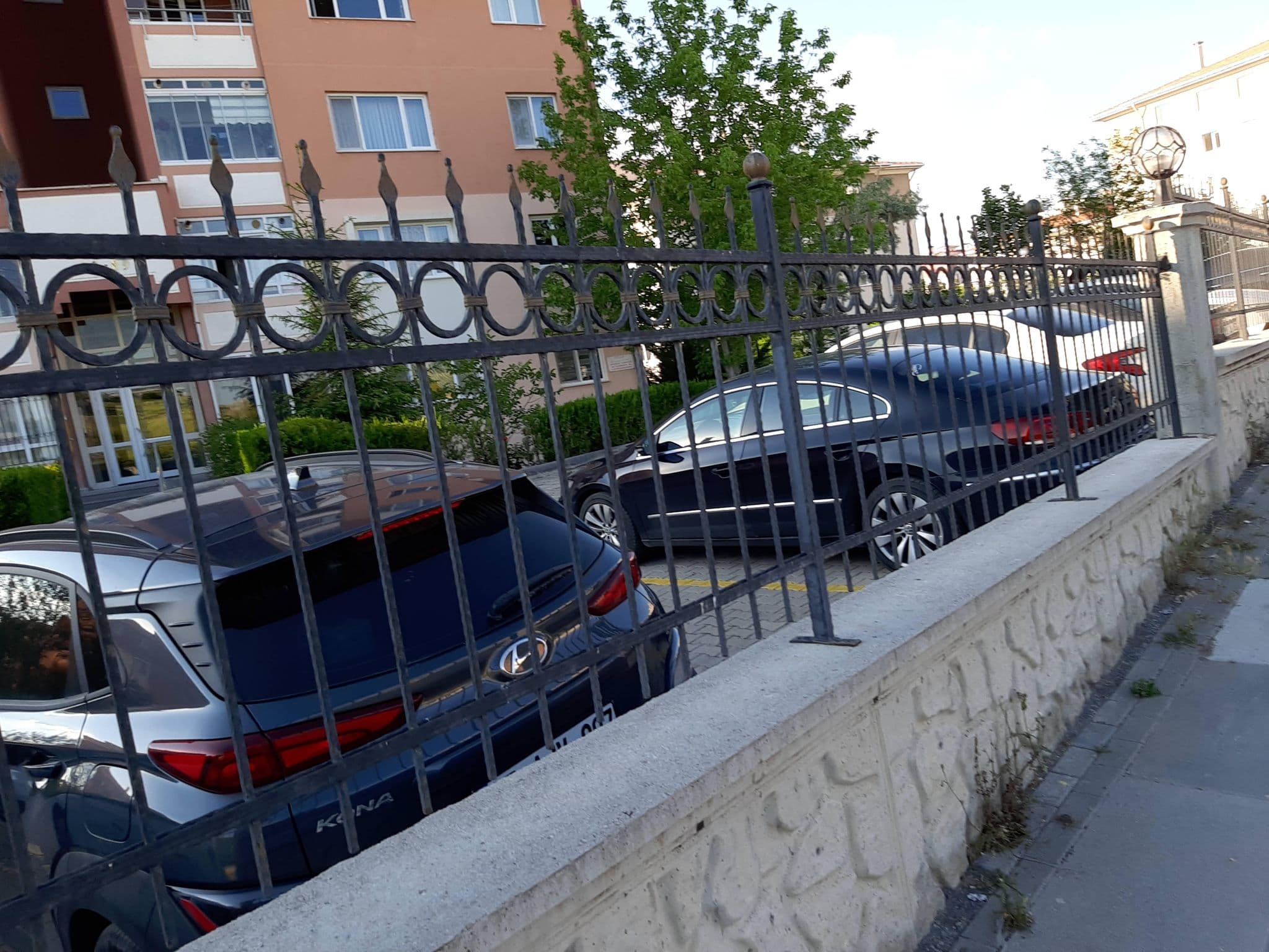 Street view near C2-90, Gölbaşı — © BeronTheColossus (CC BY-SA · Mapillary)