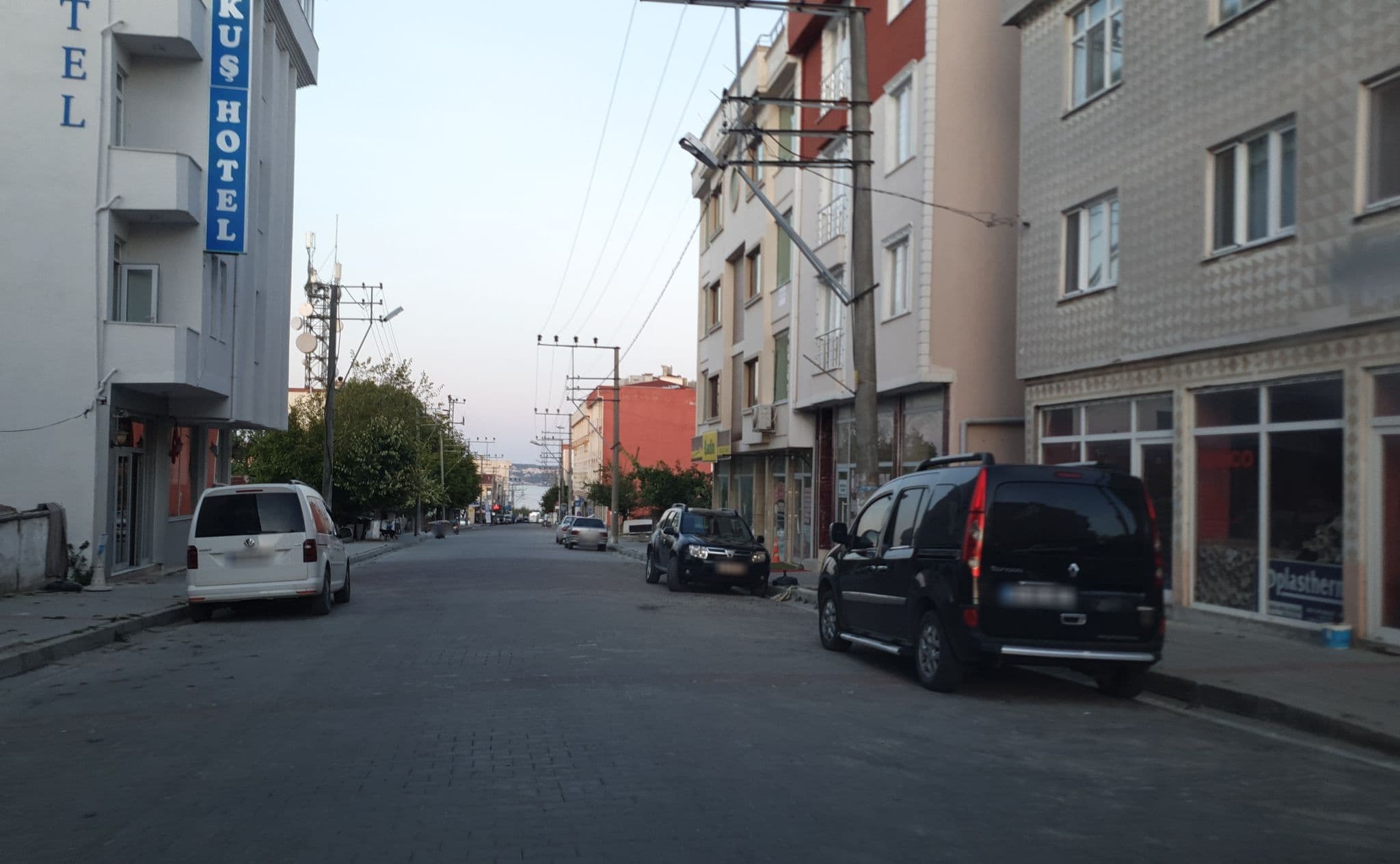 Street view near Akkuş Hotel, Vize — © sis651 (CC BY-SA · Mapillary)