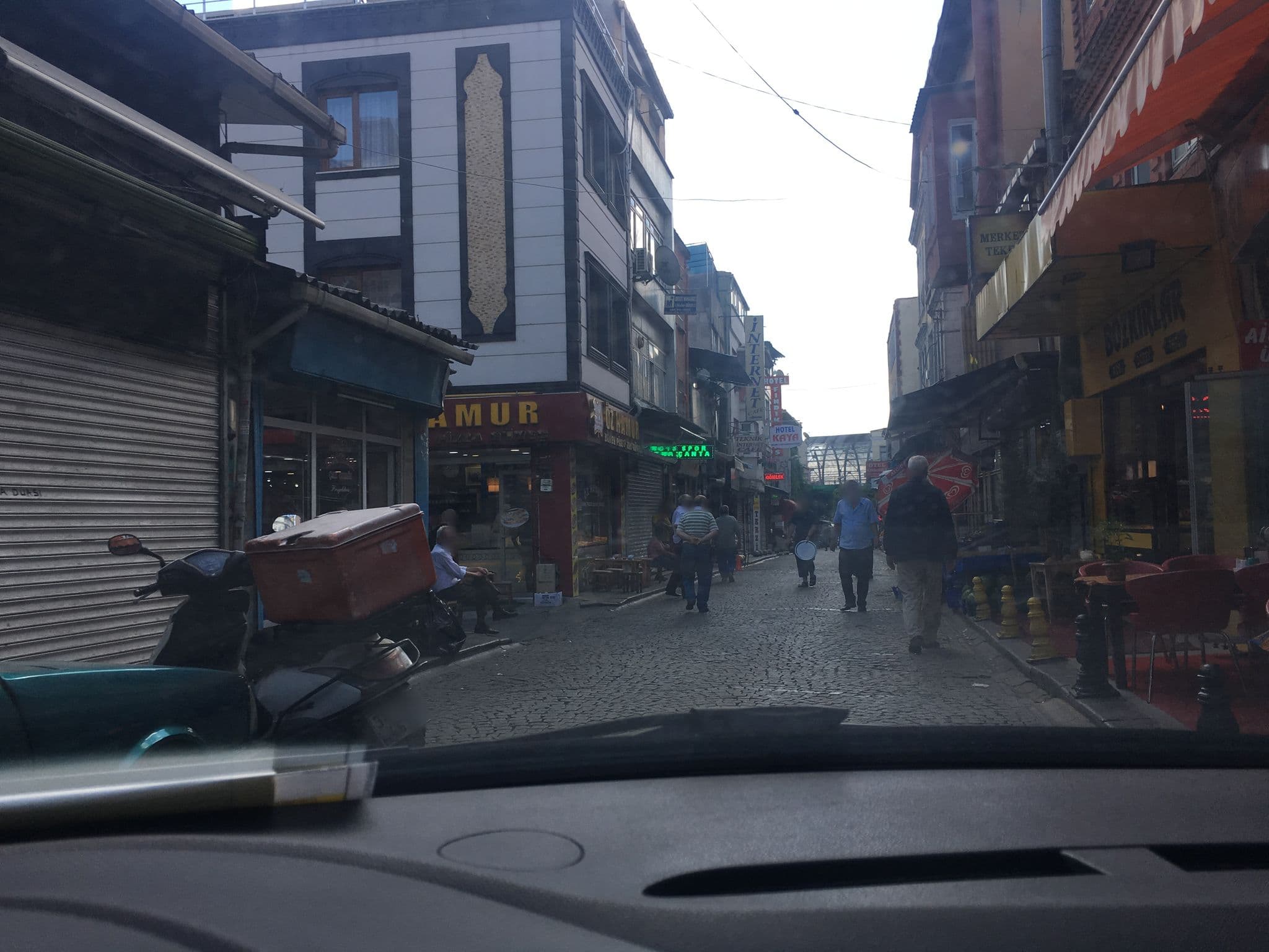 Street view near Hamam Hostel 1469, Eminönü