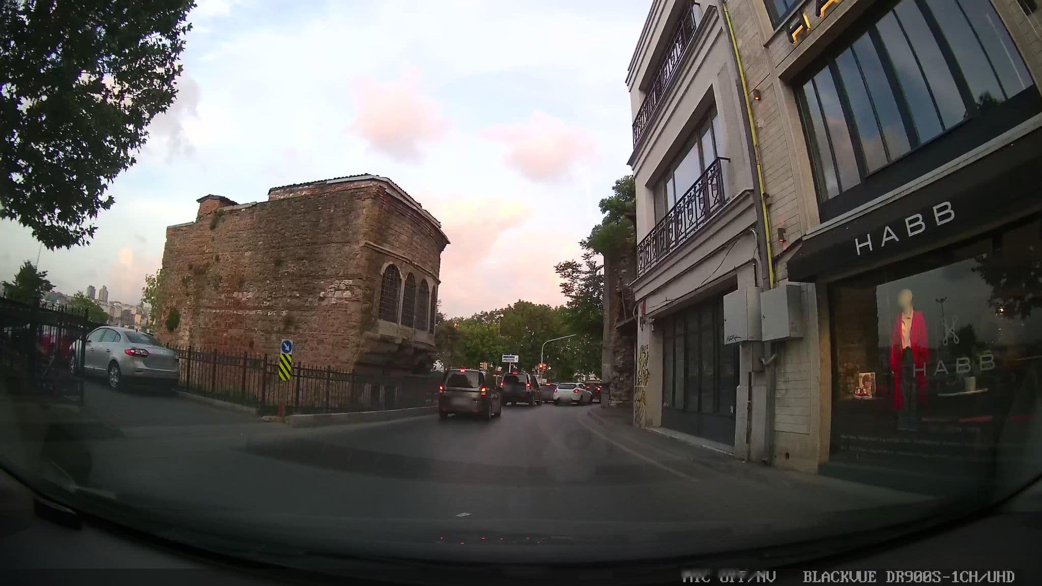 Street view near GEN PLUS HÔTEL, Eminönü