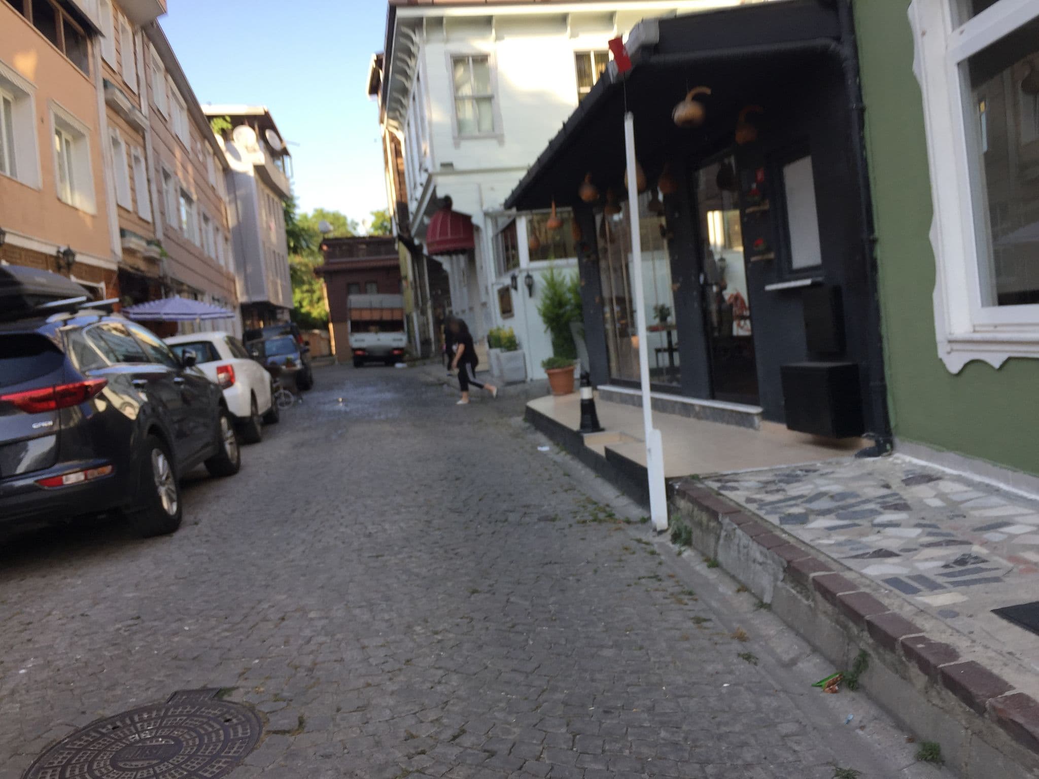 Street view near Sultan Tugrha Hotel, Sultanahmet