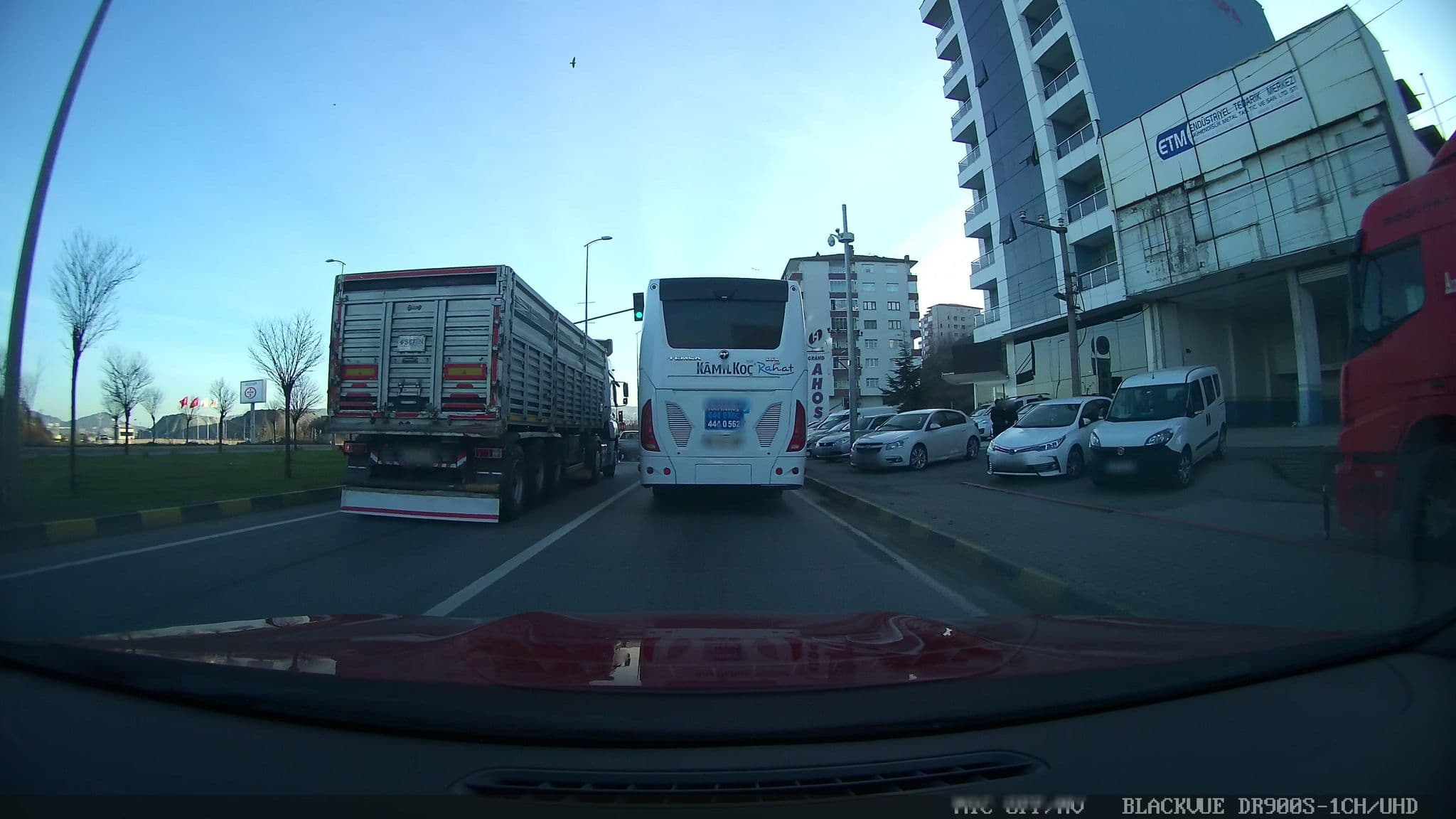 Street view near Grand Ahos Hotel, Alaplı — © ademturkmen (CC BY-SA · Mapillary)