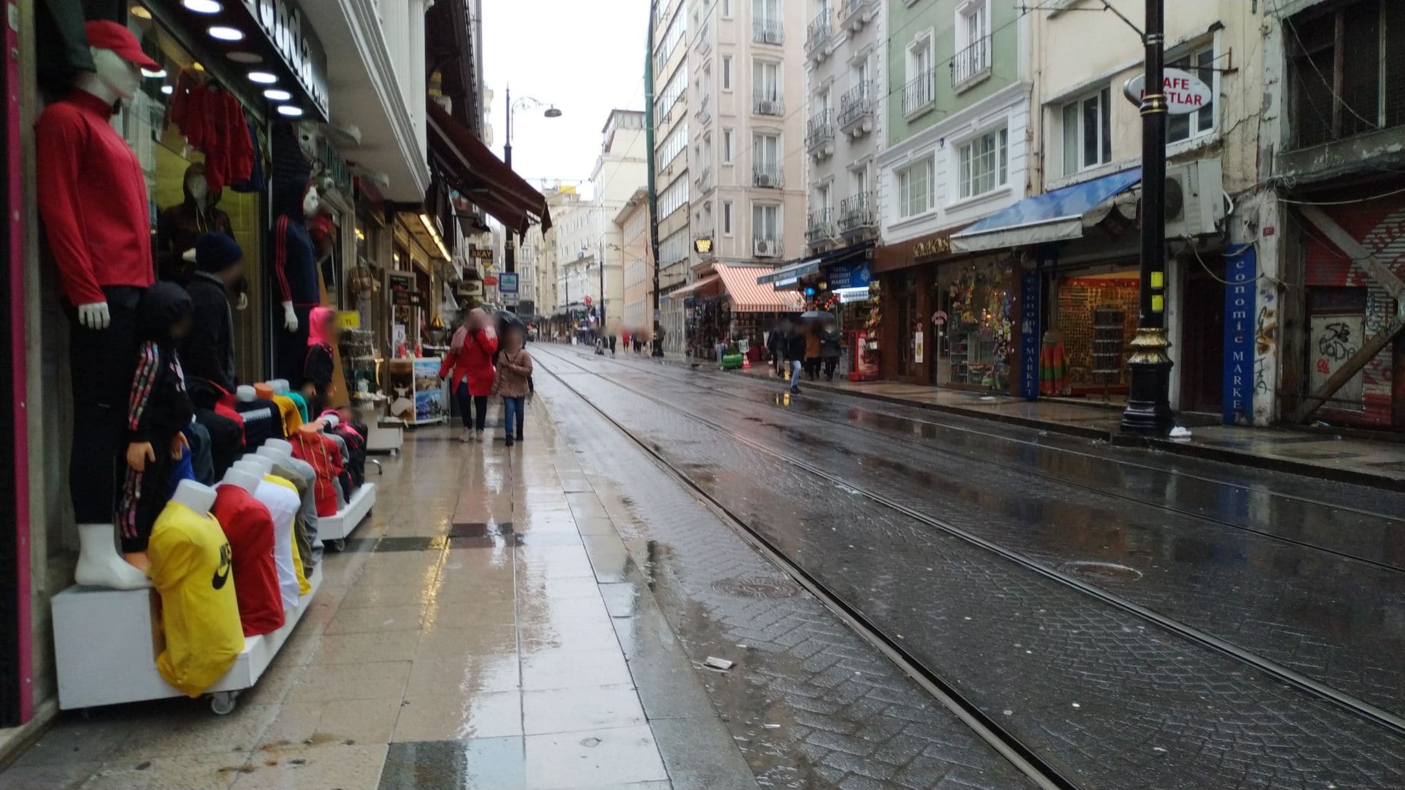 Street view near Seres Old City, Eminönü — © uzungo (CC BY-SA · Mapillary)