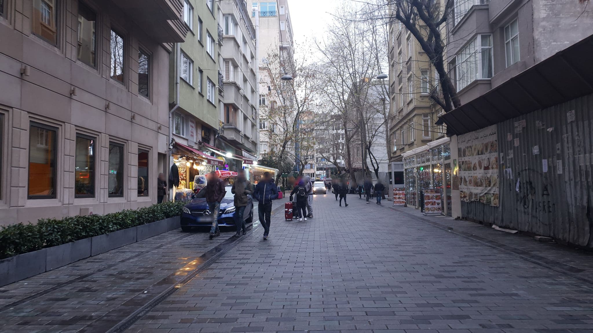Street view near Midtown Hotel, Şişli