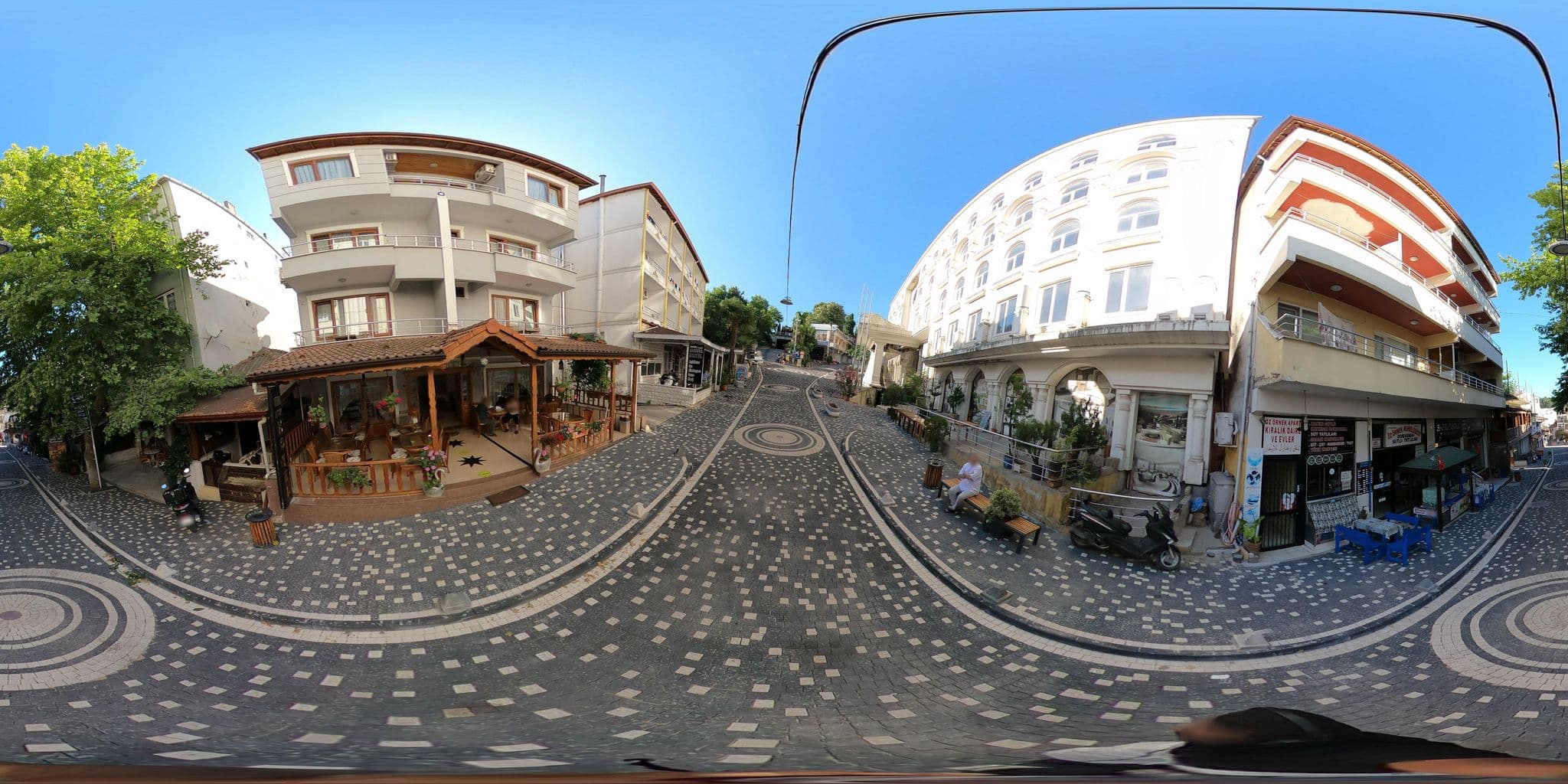 Street view near Öz Örnek Apart, Kadıköy — © Harsake (CC BY-SA · Mapillary)