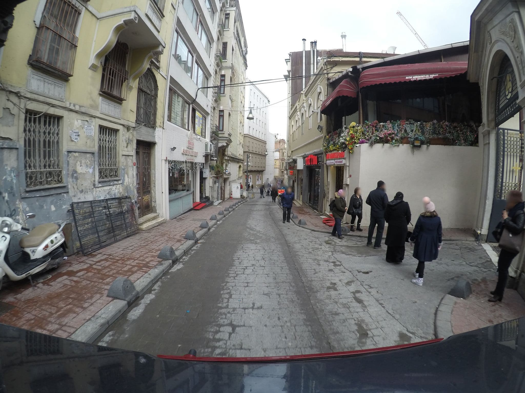 Street view near Taksim Triada Hotel, Eminönü