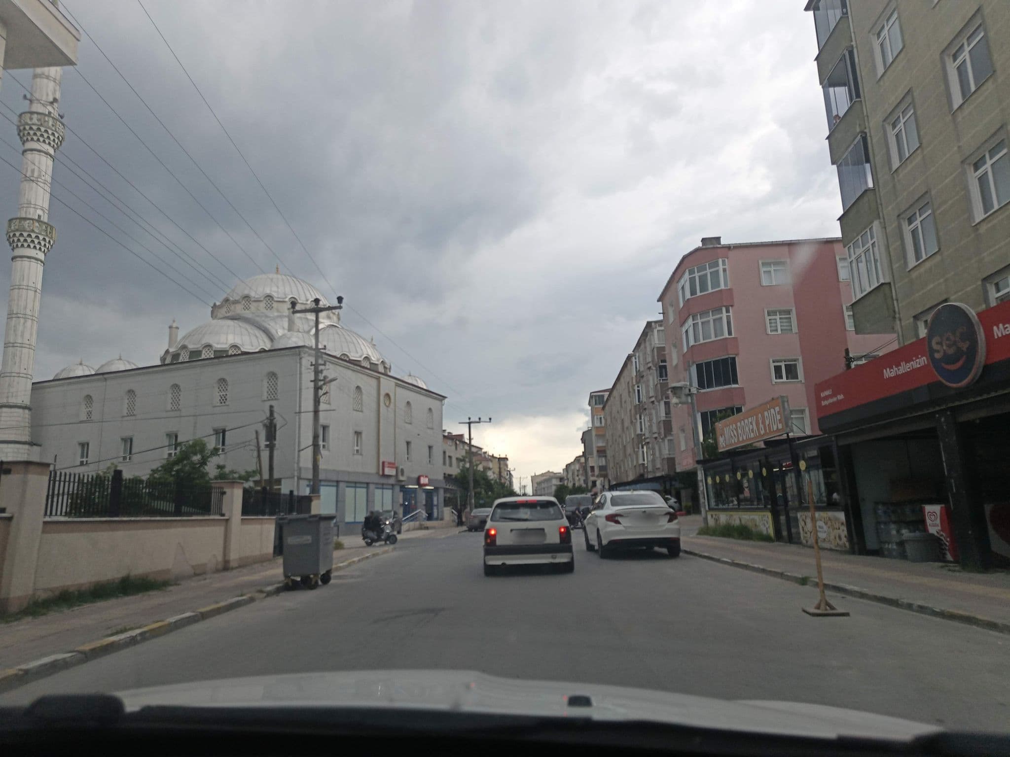 Street view near Özel Kapaklı Ferah Ortaöğretim Öğrenci Yurdu, Çerkezköy — © ZORLU360 (CC BY-SA · Mapillary)