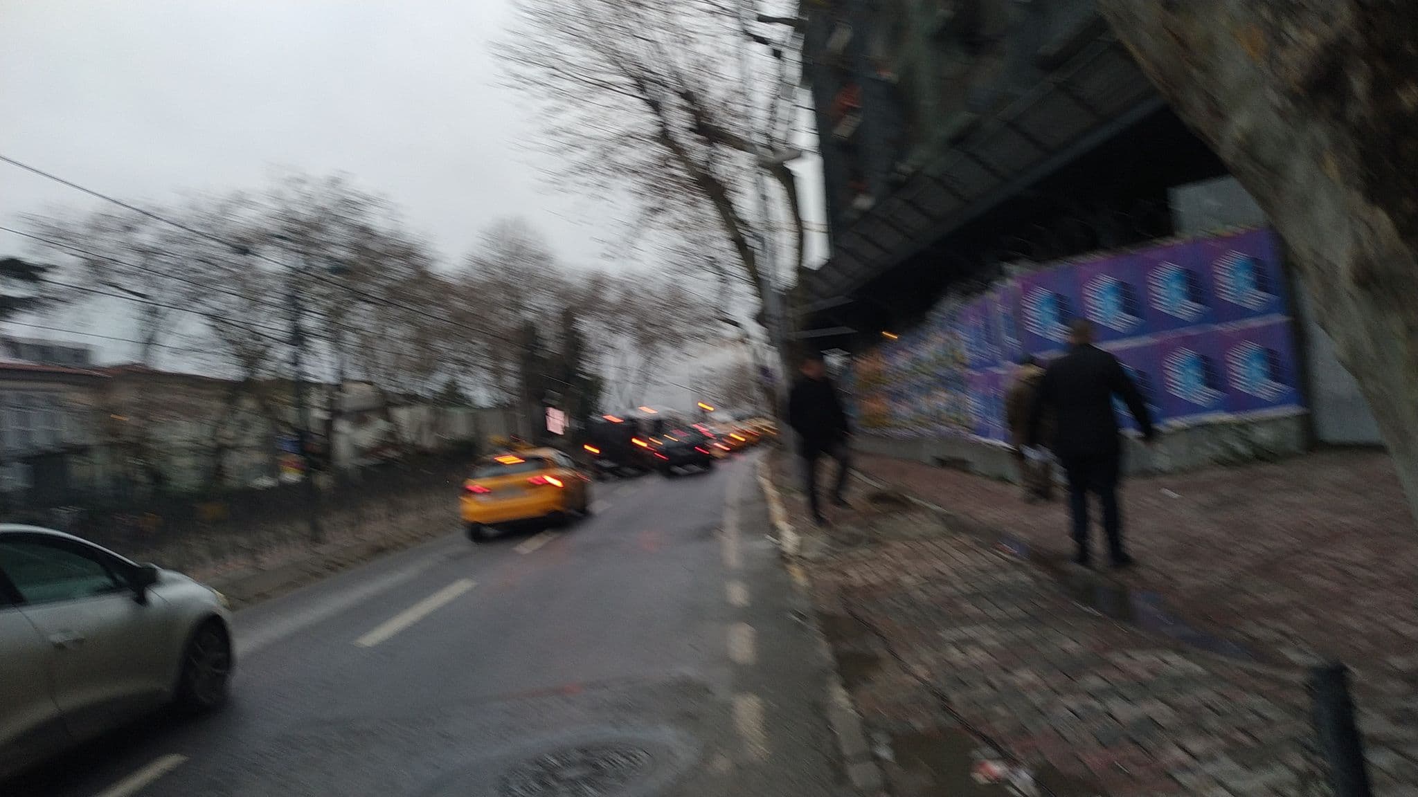 Street view near Azure the Bosporus, Eminönü — © uzungo (CC BY-SA · Mapillary)