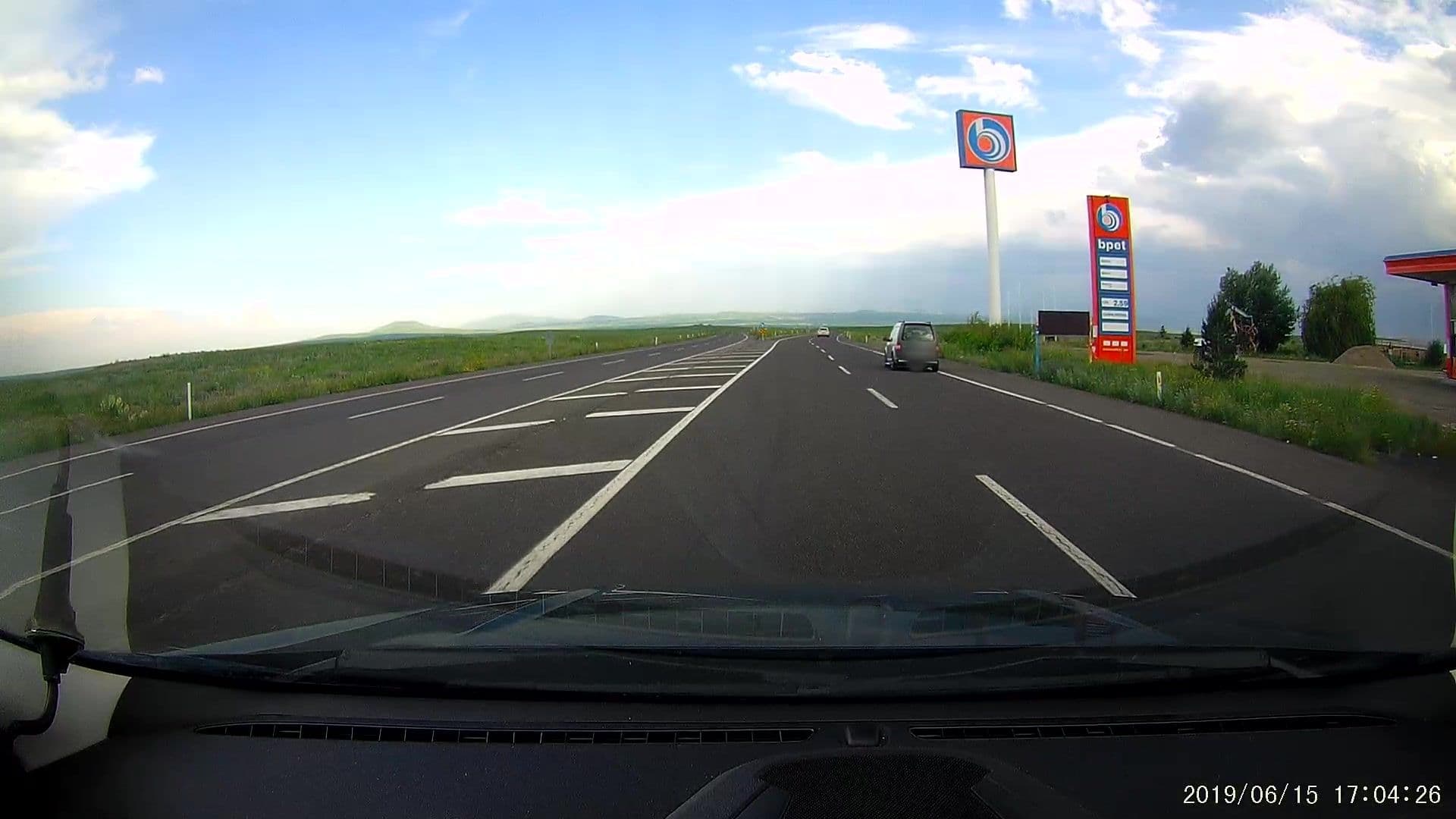 Street view near Karsa otel, Susuz — © healixx (CC BY-SA · Mapillary)