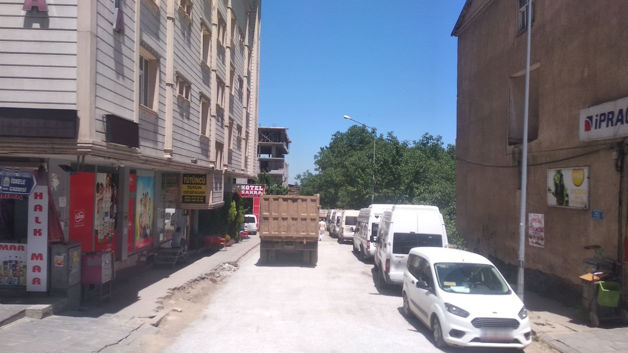 Street view near Sahra Hotel - Tatvan, Tatvan — © boracasli (CC BY-SA · Mapillary)