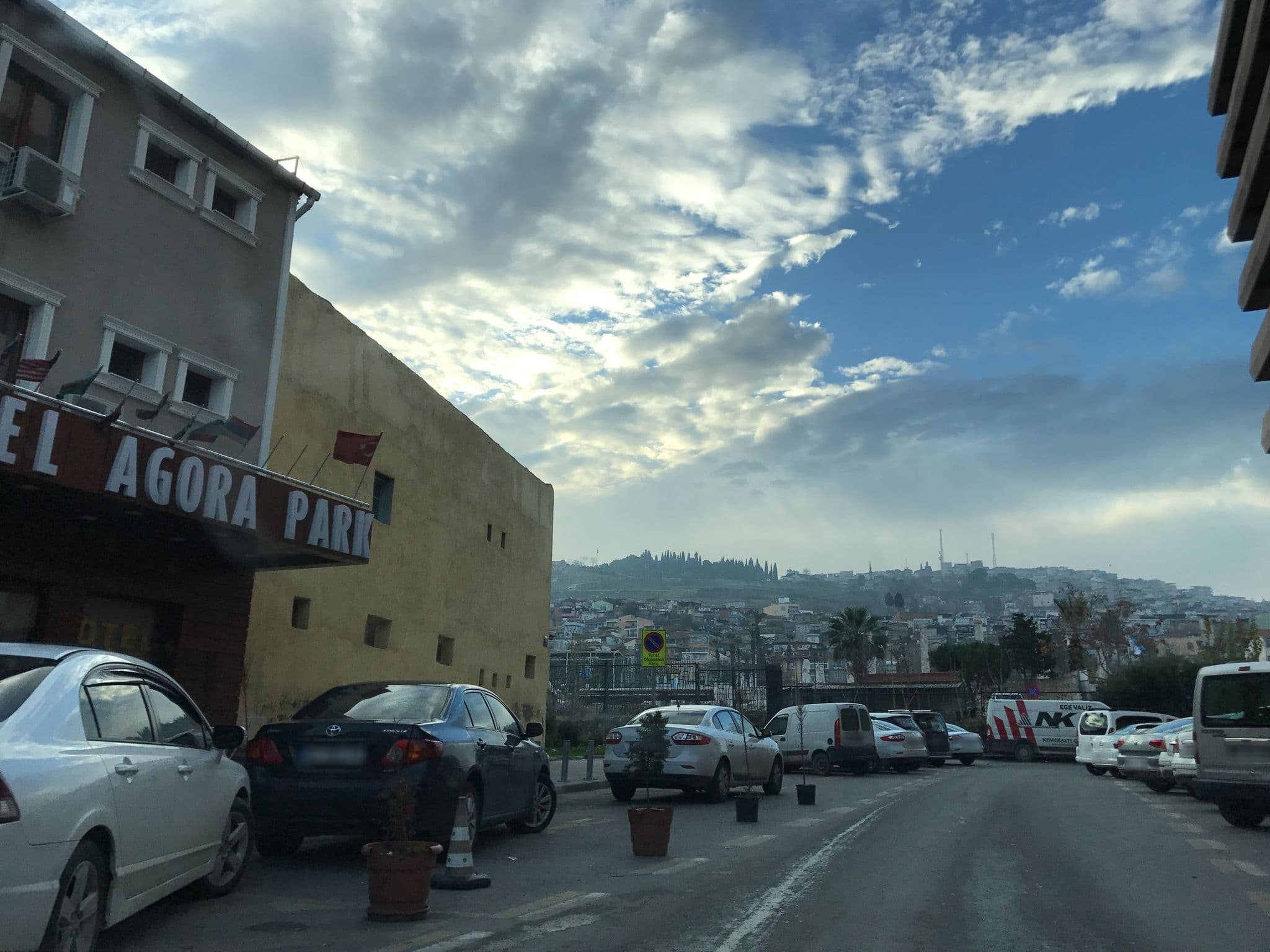Street view near Antikhan Hotel, İzmir — © asturksever (CC BY-SA · Mapillary)