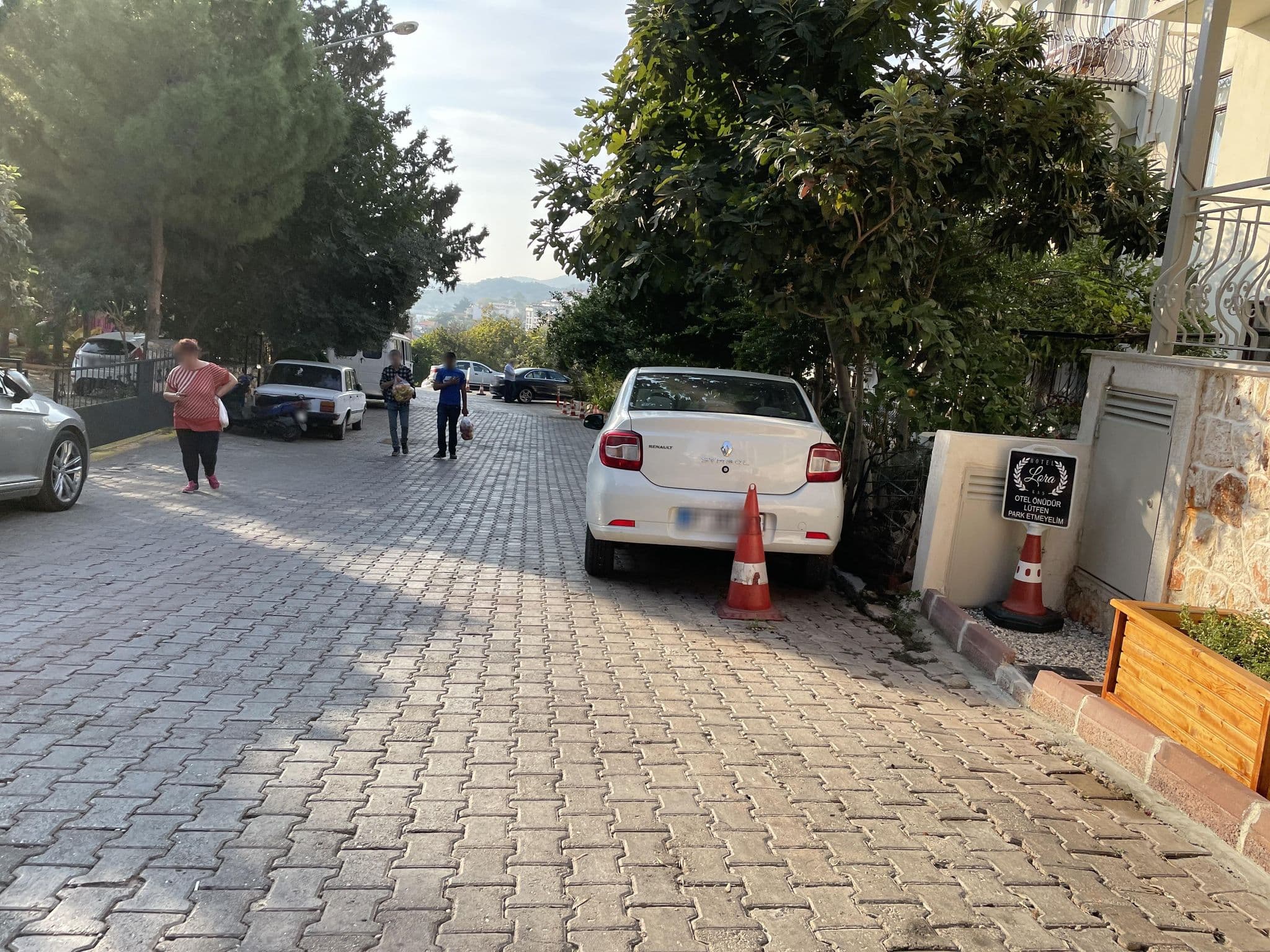 Street view near Türkmen Pansiyon, Kaş — © egorka (CC BY-SA · Mapillary)