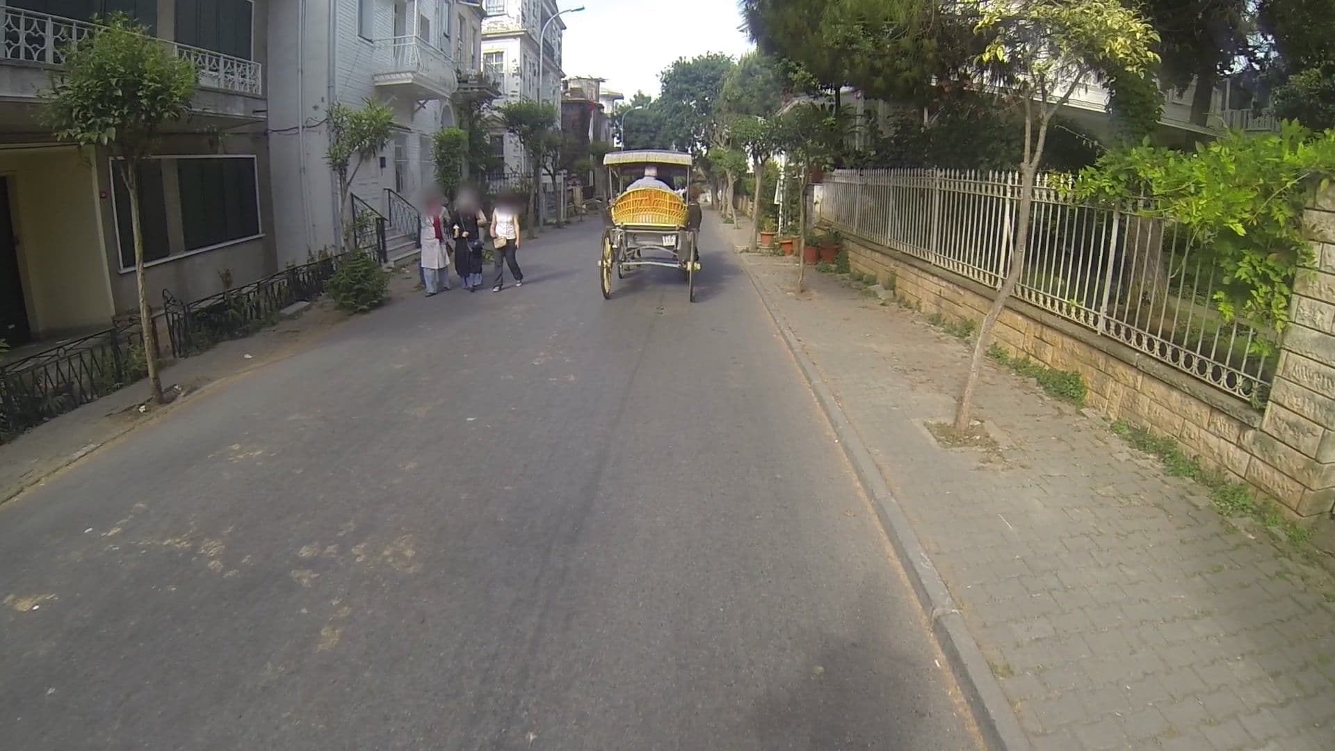 Street view near Çankaya, Adalar — © gpsvid (CC BY-SA · Mapillary)