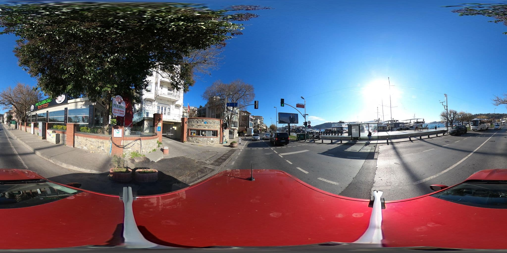 Street view near Boğaziçi Üniversitesi Misafirhanesi, Bebek — © ademturkmen (CC BY-SA · Mapillary)