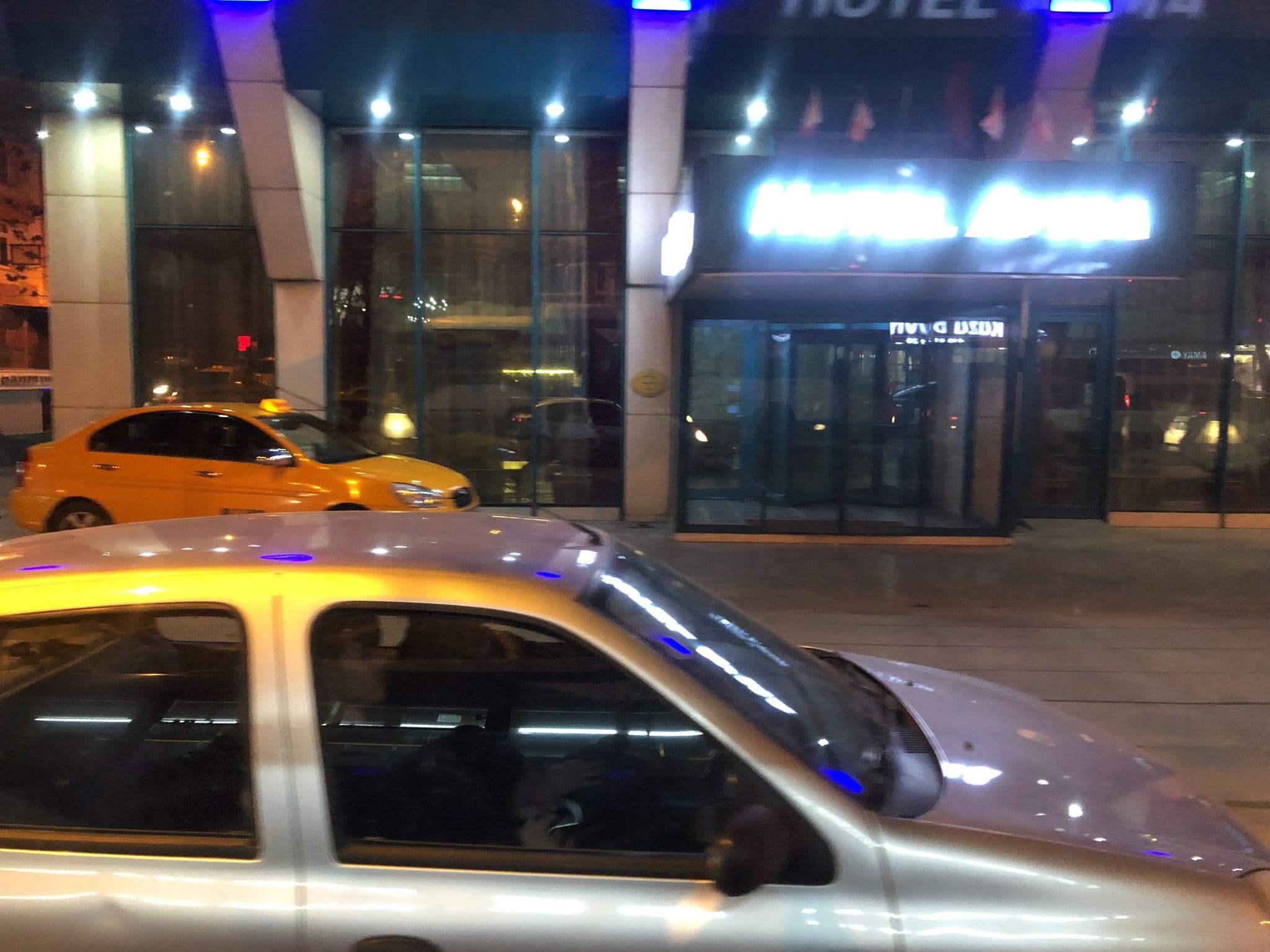 Street view near Hotel Ayma, Çankaya — © mapman66 (CC BY-SA · Mapillary)