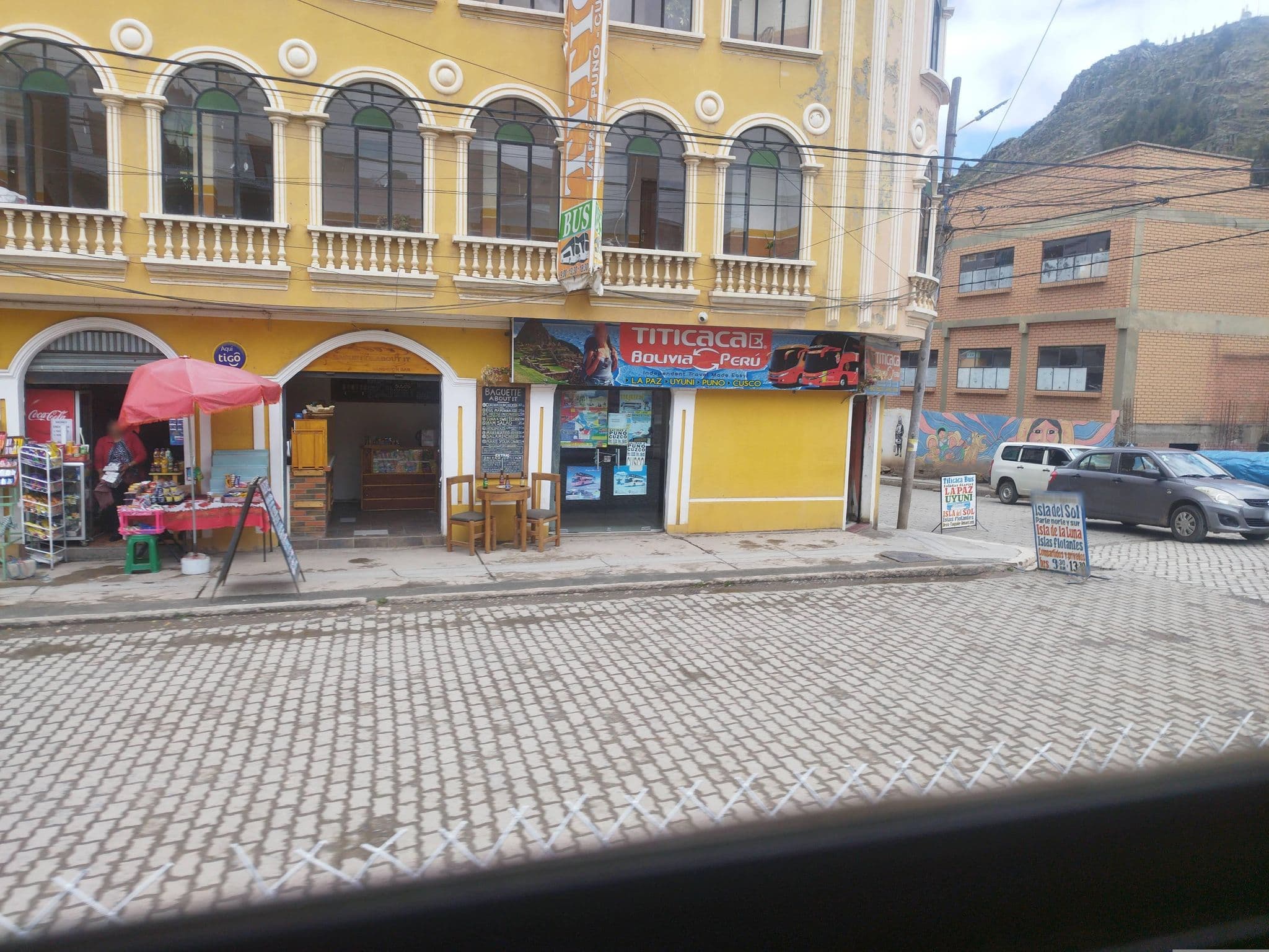 Street view near Hostal Colonial, Copacabana — © rodolfovar (CC BY-SA · Mapillary)