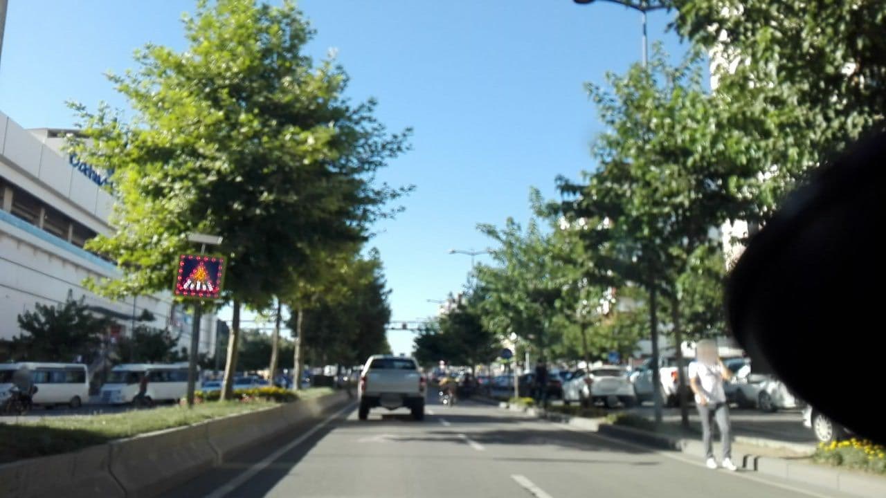 Street view near Real Konak Hotel, Batman — © nesim (CC BY-SA · Mapillary)