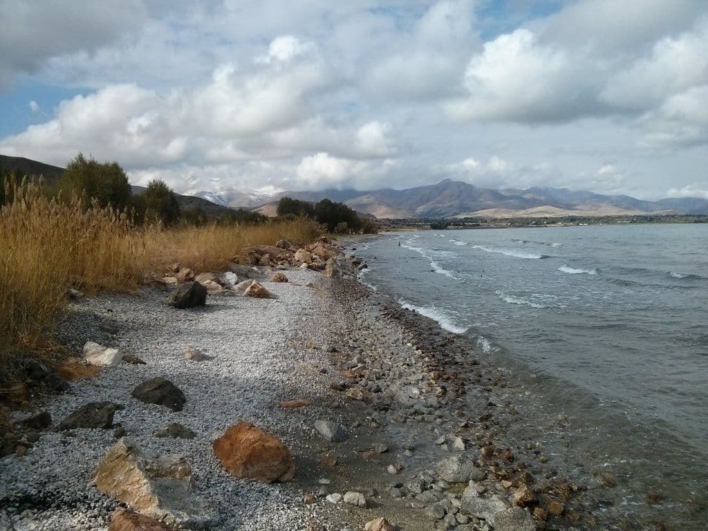 Street view near Camping Gevas, Gevaş — © janvanbekkum (CC BY-SA · Mapillary)