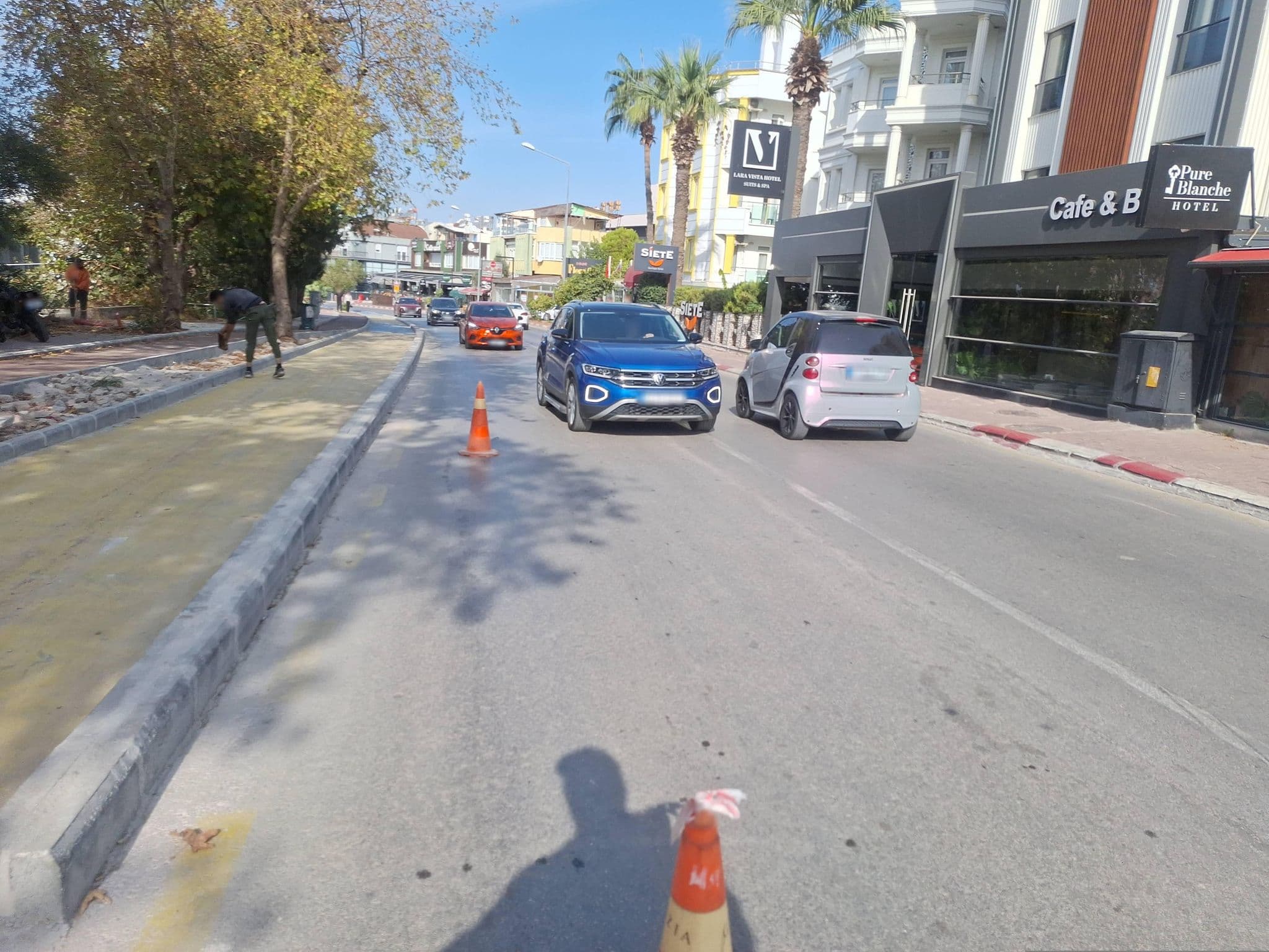 Street view near Selge Otel, Muratpaşa — © Guria (CC BY-SA · Mapillary)