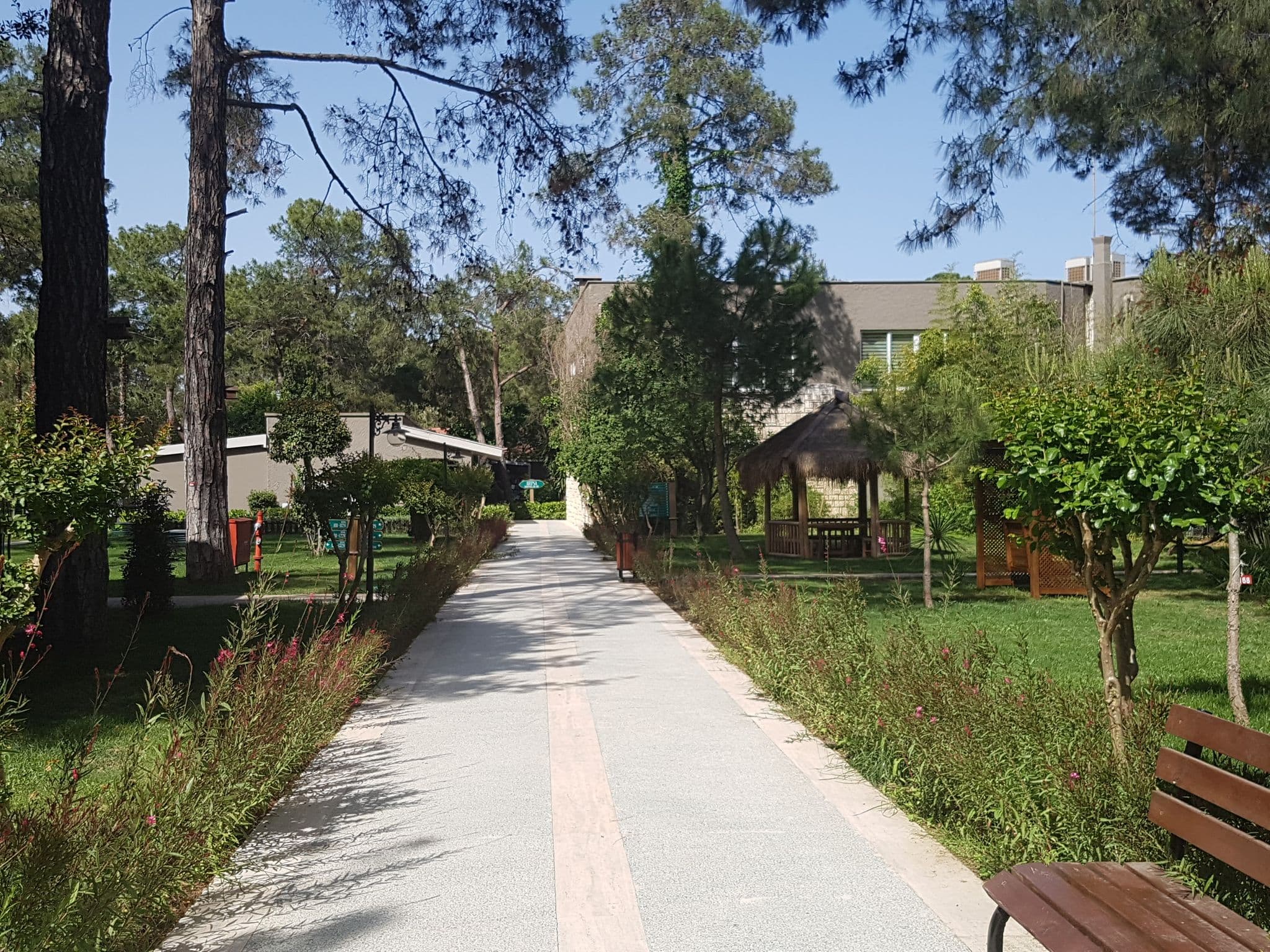 Street view near Kimeros Park Holiday Village, Göynük — © richmondas (CC BY-SA · Mapillary)