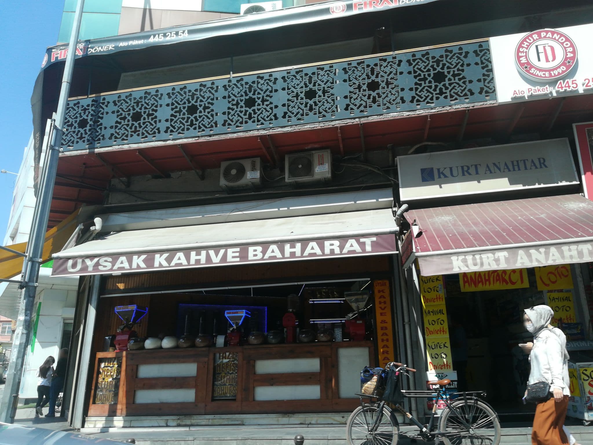 Street view near Şenbayrak City Otel, Adana — © samil (CC BY-SA · Mapillary)