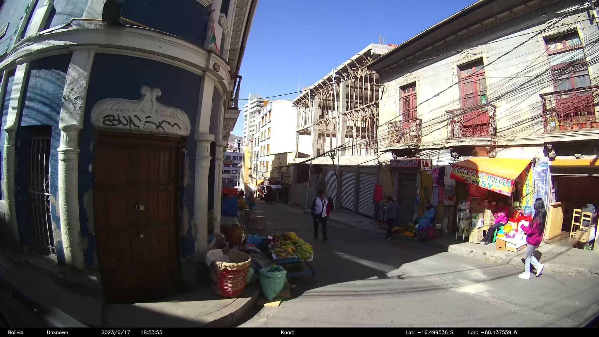 Street view near Alojamiento Tipnis, La Paz