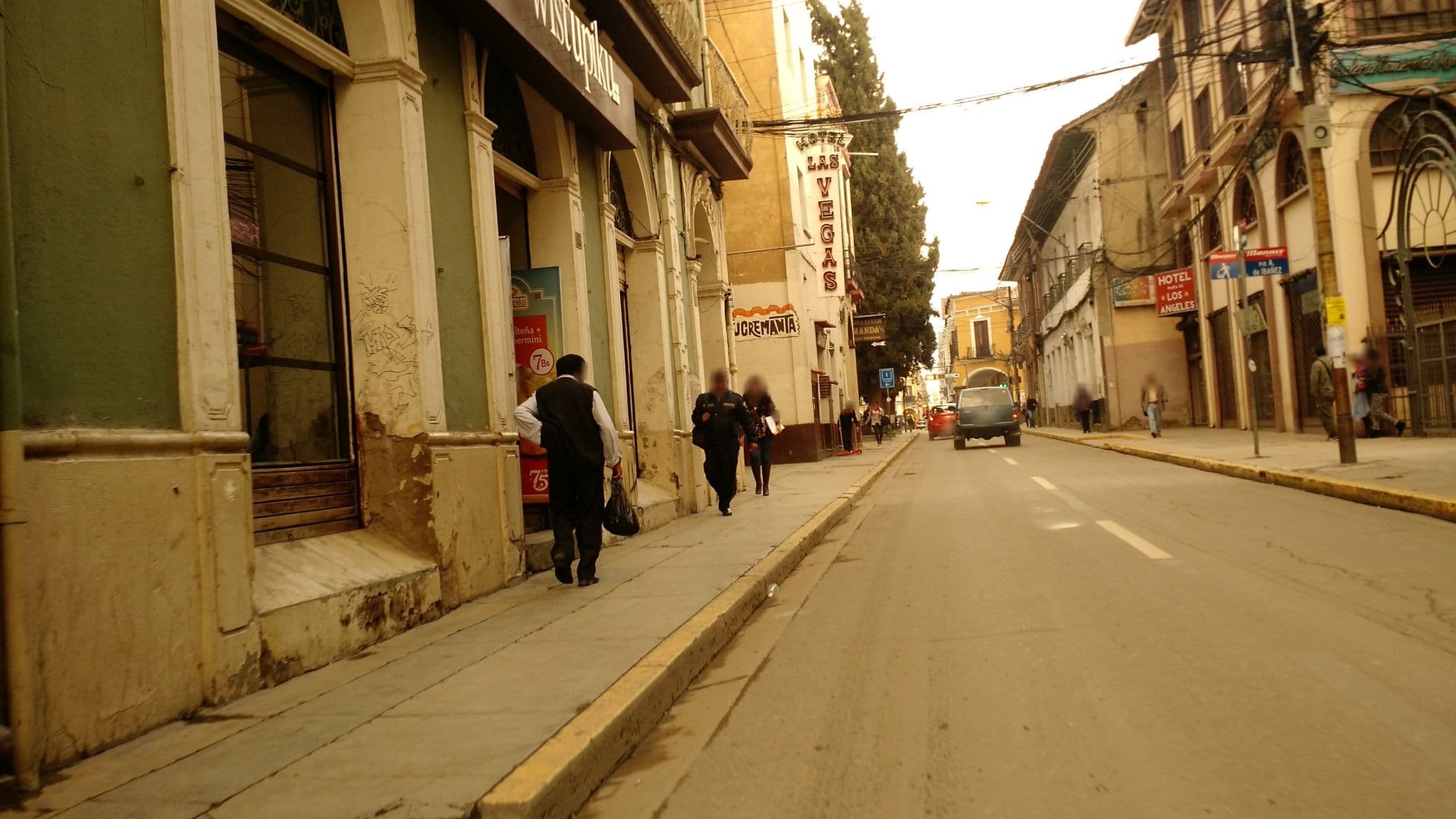 Street view near Hotel Las Vegas, Cochabamba — © alexrox (CC BY-SA · Mapillary)