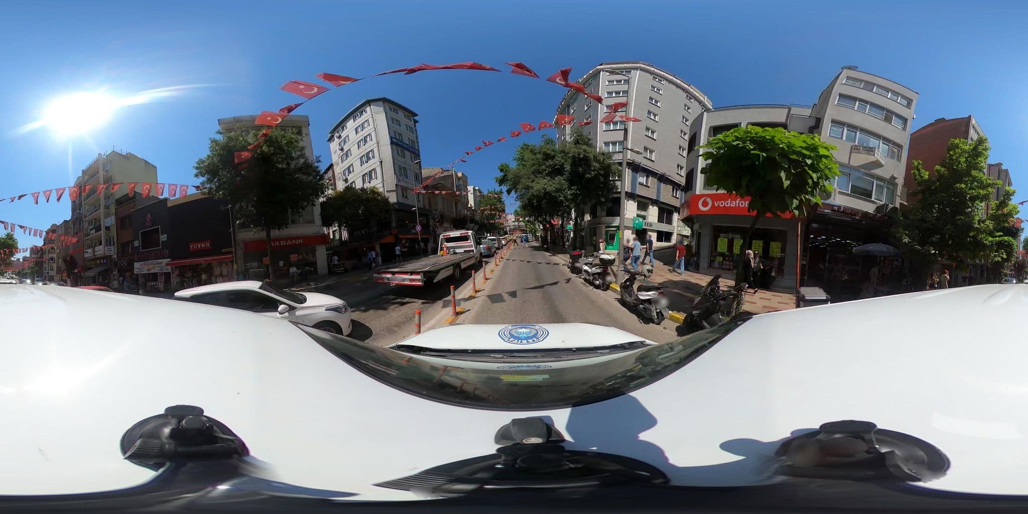 Street view near Tüm Palace Hotel, Bandırma — © orkut (CC BY-SA · Mapillary)