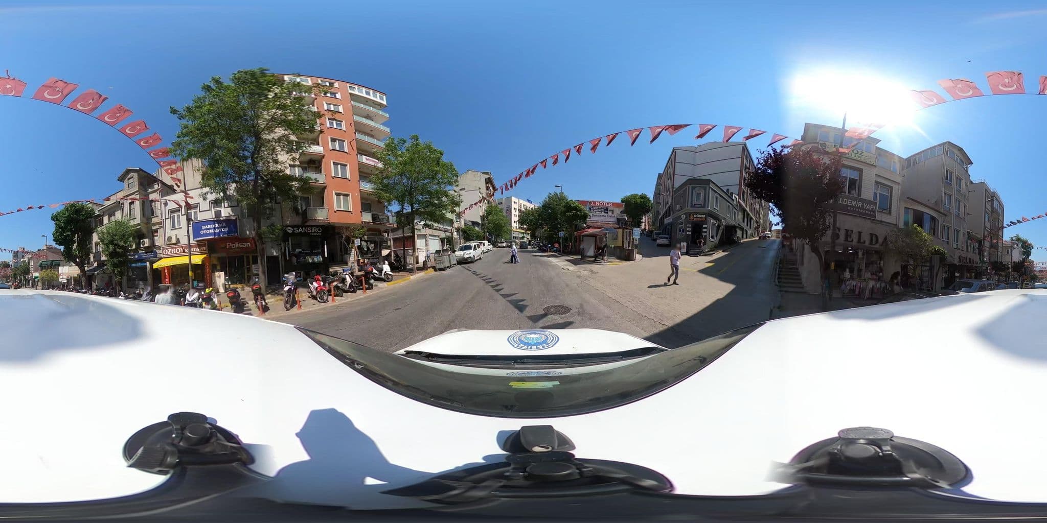 Street view near Grand Serenay Hotel, Bandırma — © orkut (CC BY-SA · Mapillary)