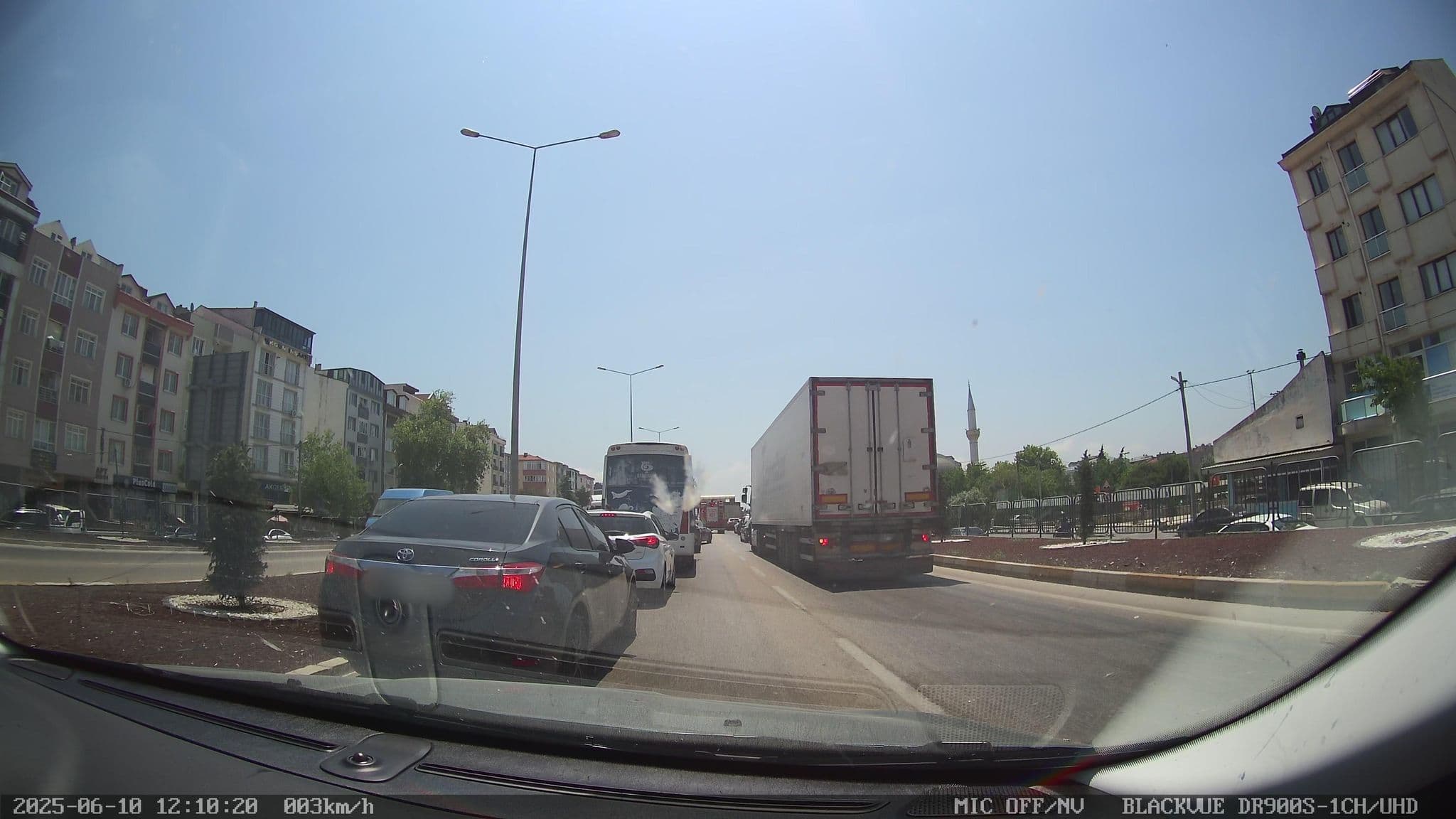 Street view near Liman Apart, Bandırma — © Zafer (CC BY-SA · Mapillary)