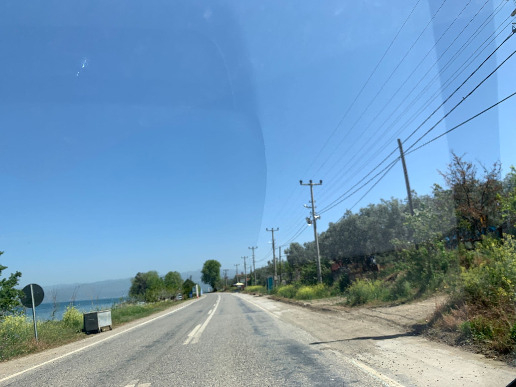 Street view near De La Terrasse Pansiyon İznik, Göllüce — © empty (CC BY-SA · Mapillary)