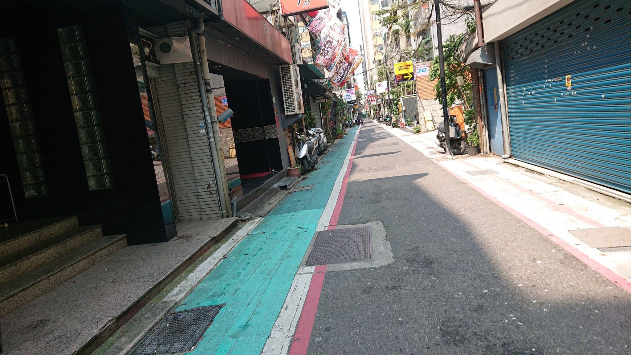 Street view near 芝加哥Hotel, Taipei — © alllenwang (CC BY-SA · Mapillary)