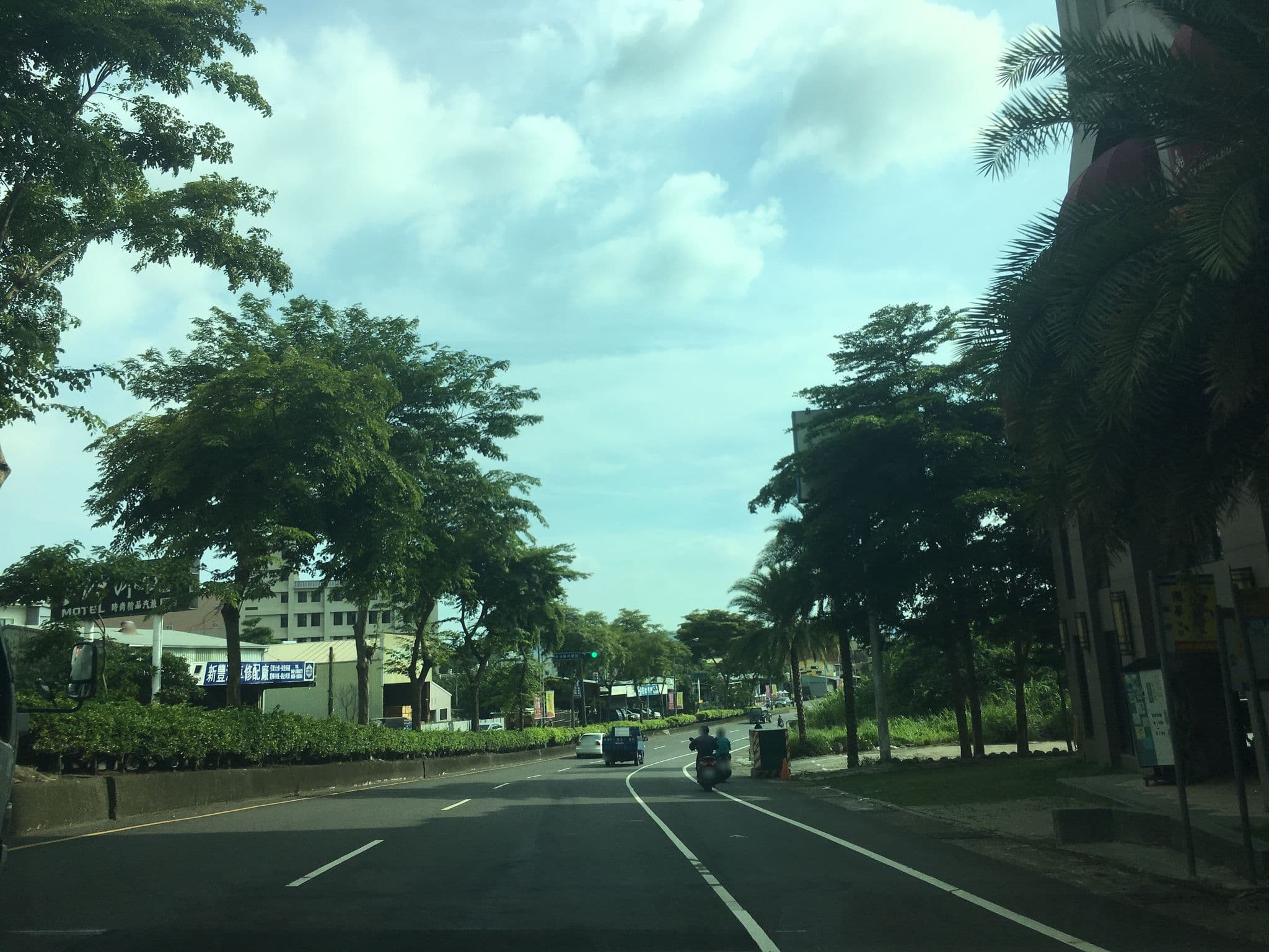 Street view near 寶來旺6號花園酒店, Caotun — © pty11111 (CC BY-SA · Mapillary)