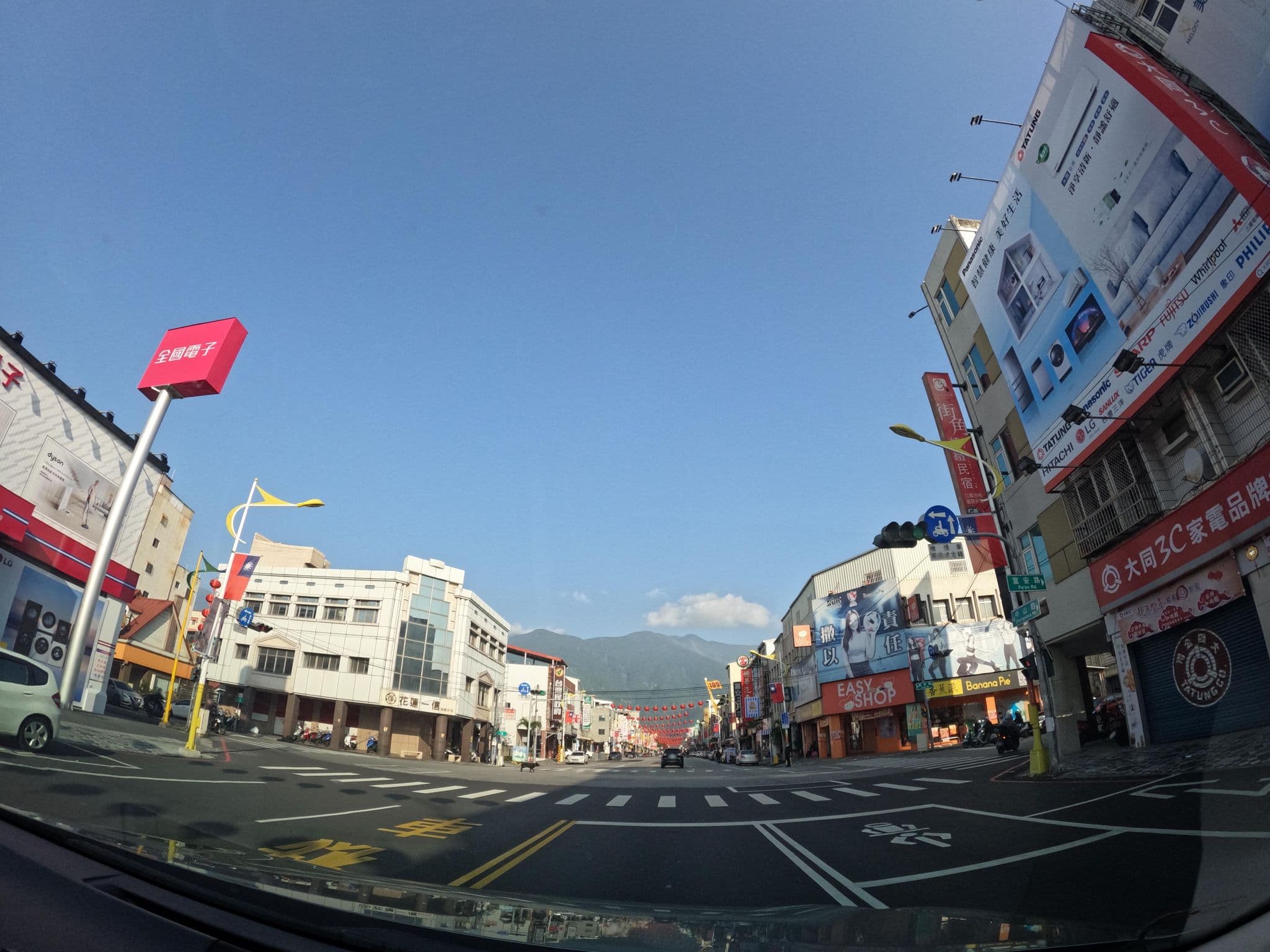 Street view near Corner-Inn, Hualien City — © littlebtc (CC BY-SA · Mapillary)