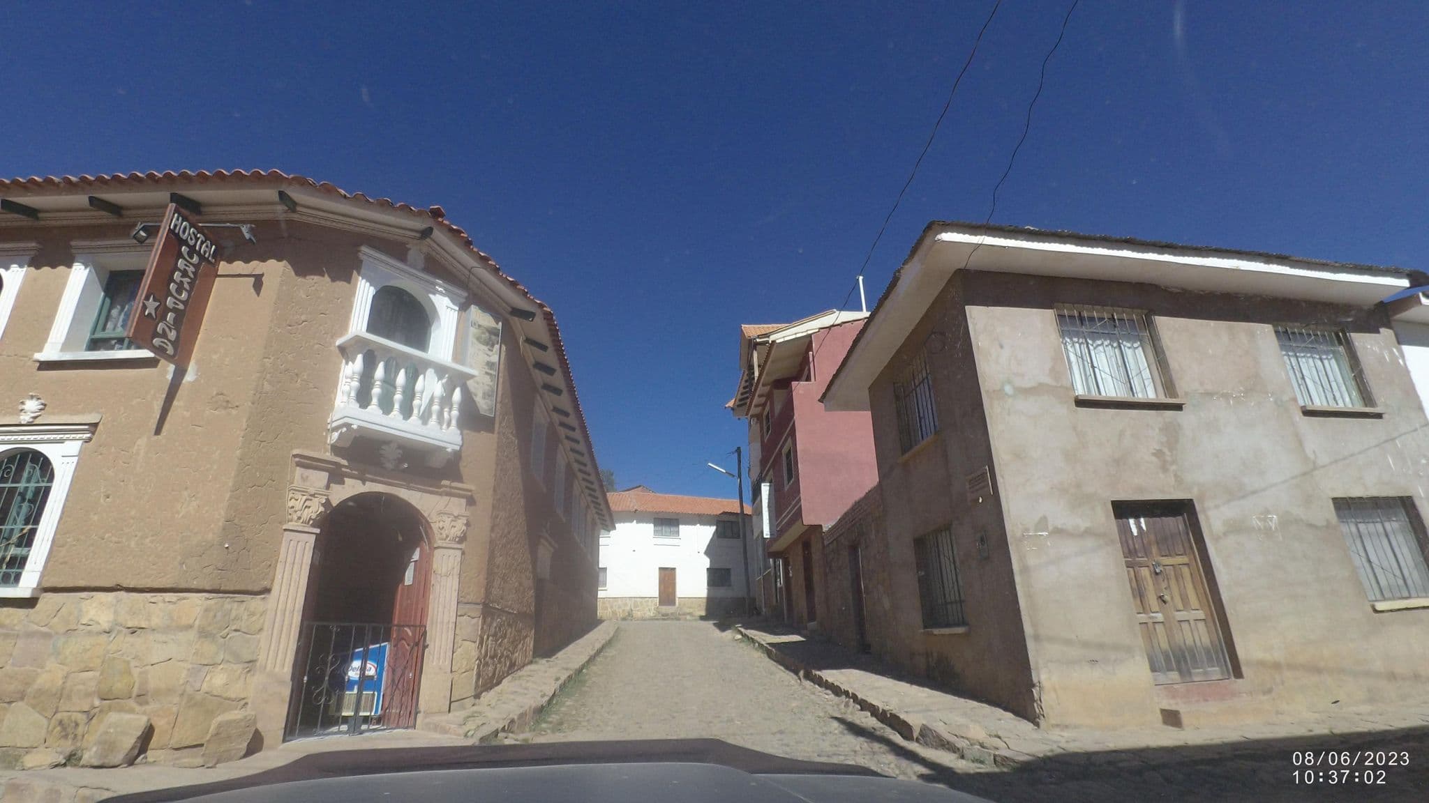 Street view near Hostal Margaritas, Mizque — © jjiglesias (CC BY-SA · Mapillary)