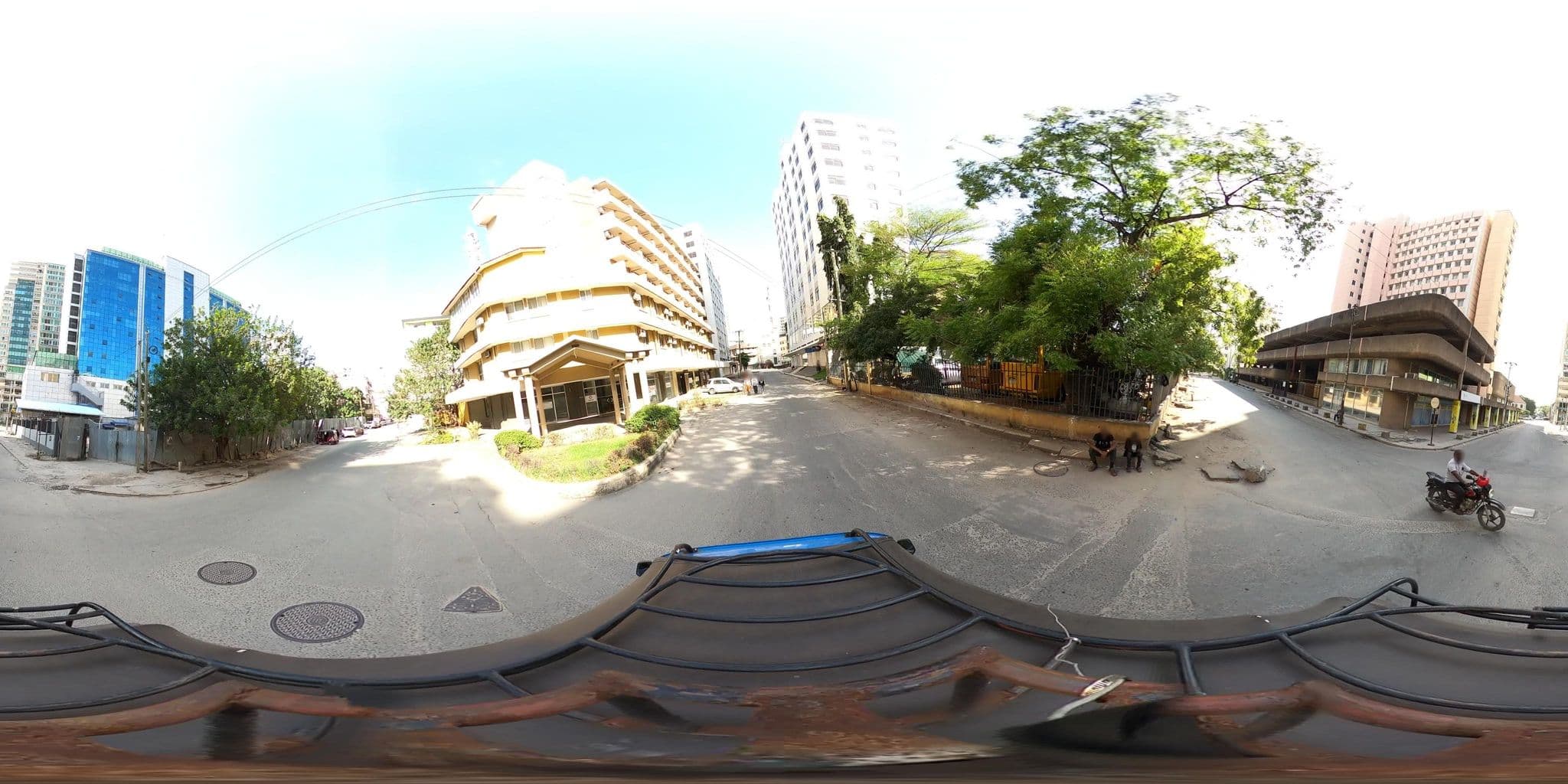 Street view near Heritage Motel, Dar es Salaam