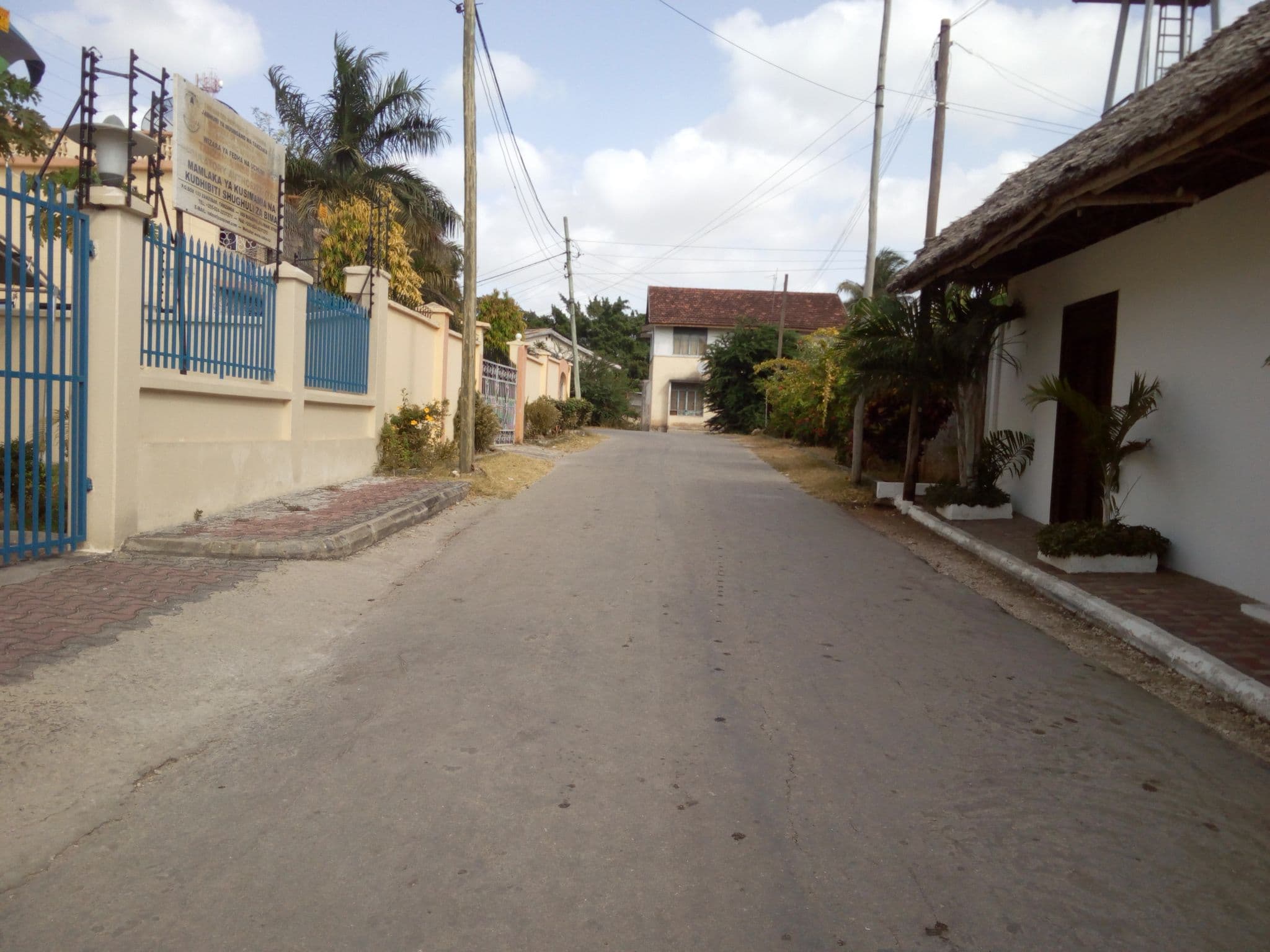 Street view near Zanzibar Ocean View, Zanzibar — © khastylez (CC BY-SA · Mapillary)