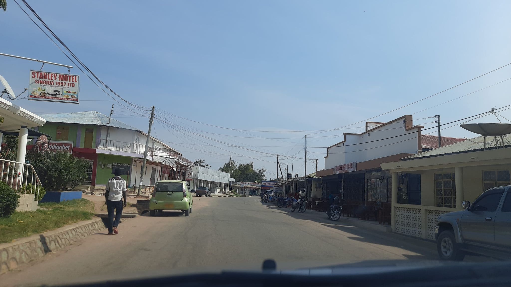 Street view near Stanley Hotel, Singida — © calista2019 (CC BY-SA · Mapillary)