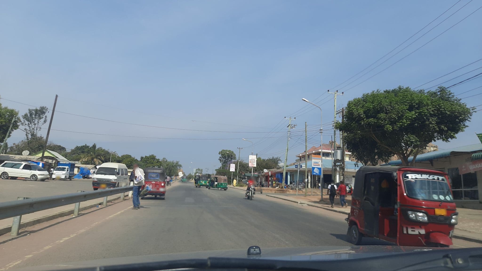 Street view near Embassy Lodge, Singida — © calista2019 (CC BY-SA · Mapillary)