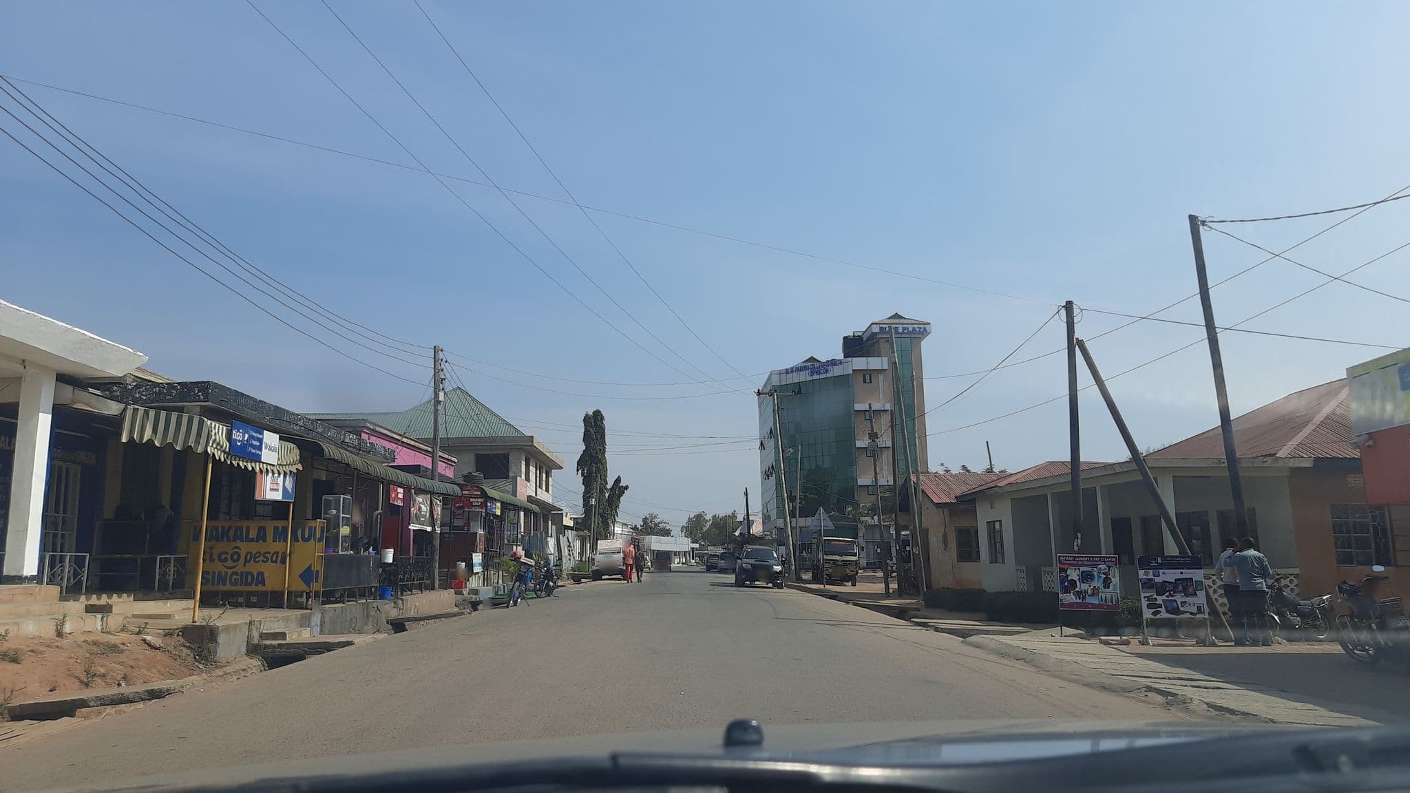 Street view near Ollotu Lodge, Singida — © calista2019 (CC BY-SA · Mapillary)