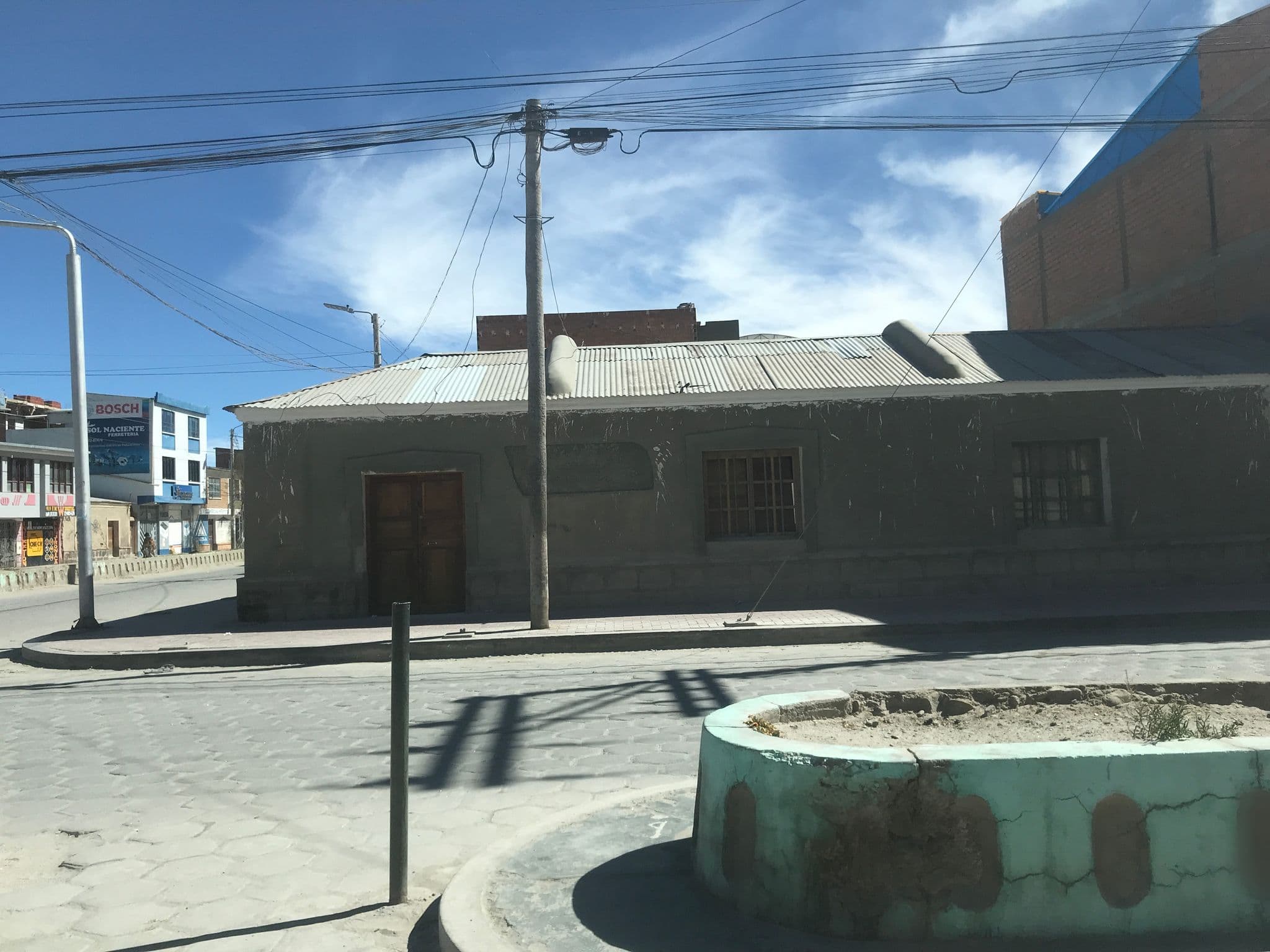Street view near Hotel Jumari, Uyuni — © ejegg (CC BY-SA · Mapillary)