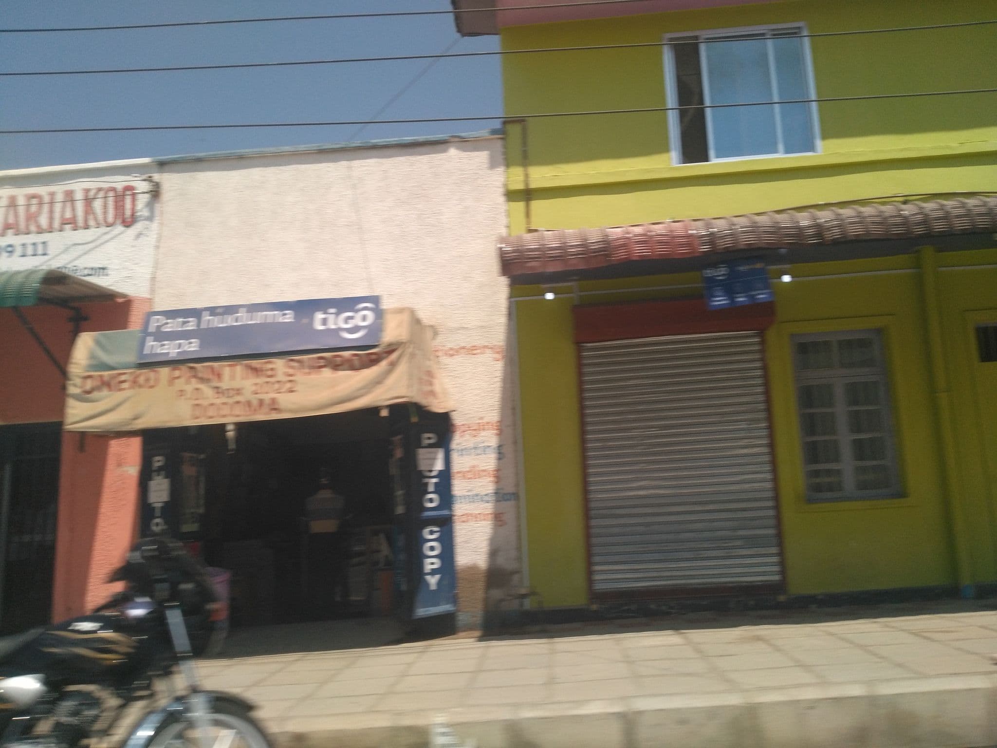 Street view near Keiko Guest House, Dodoma