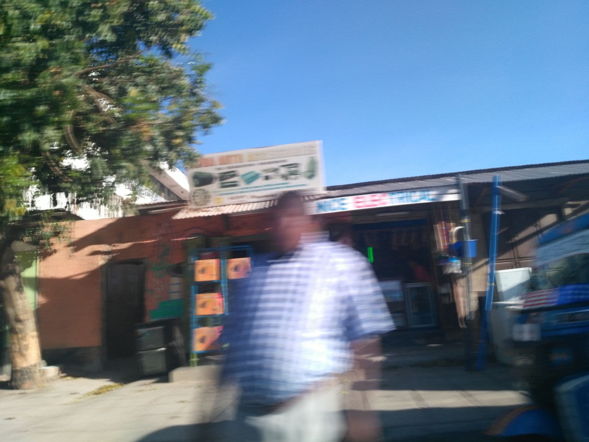 Street view near Peter Palm Hotel, Dodoma — © ralebipim (CC BY-SA · Mapillary)