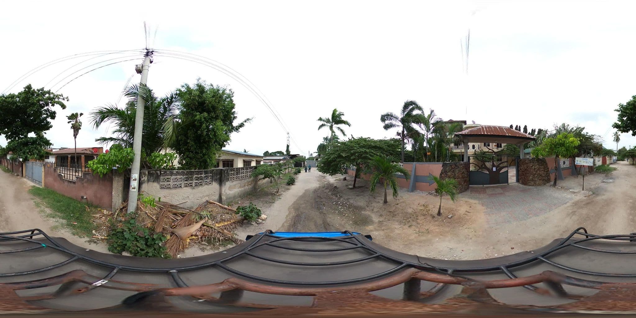Street view near Johns corner saloon, Magomeni