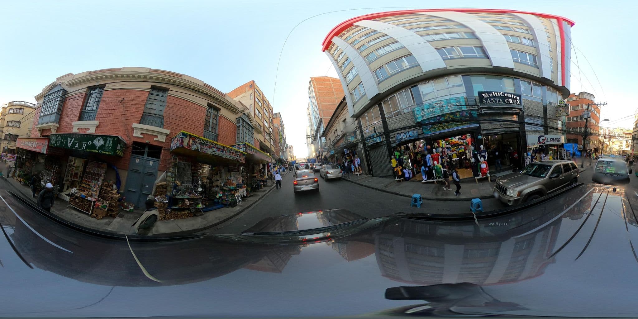 Street view near Berlina Hotel, La Paz