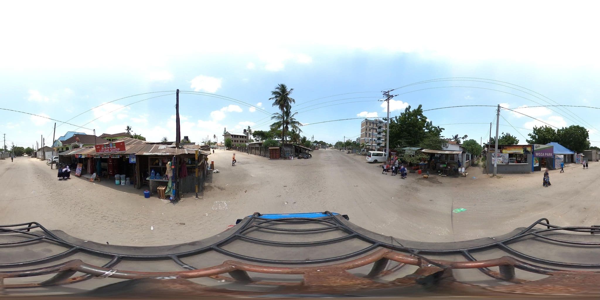 Street view near Tausi Inn & Lodge, Dar es Salaam