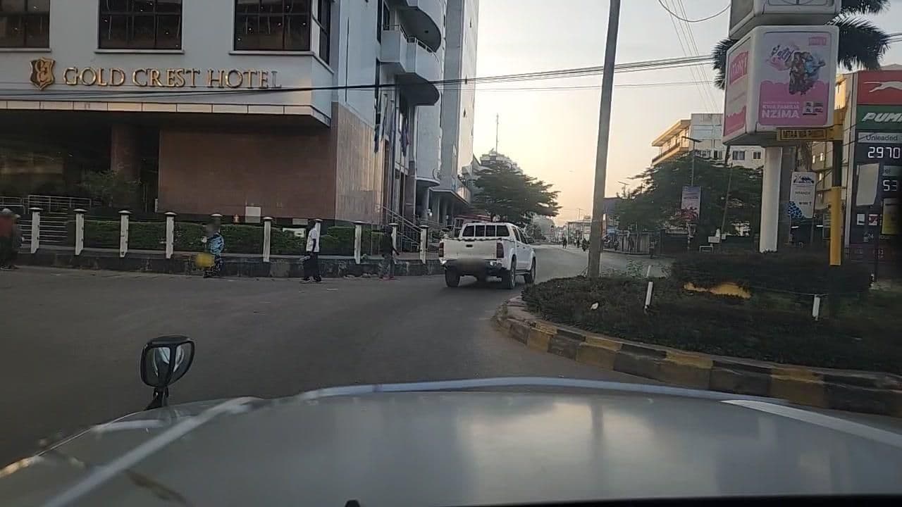 Street view near Mwanza Hotel, Mwanza