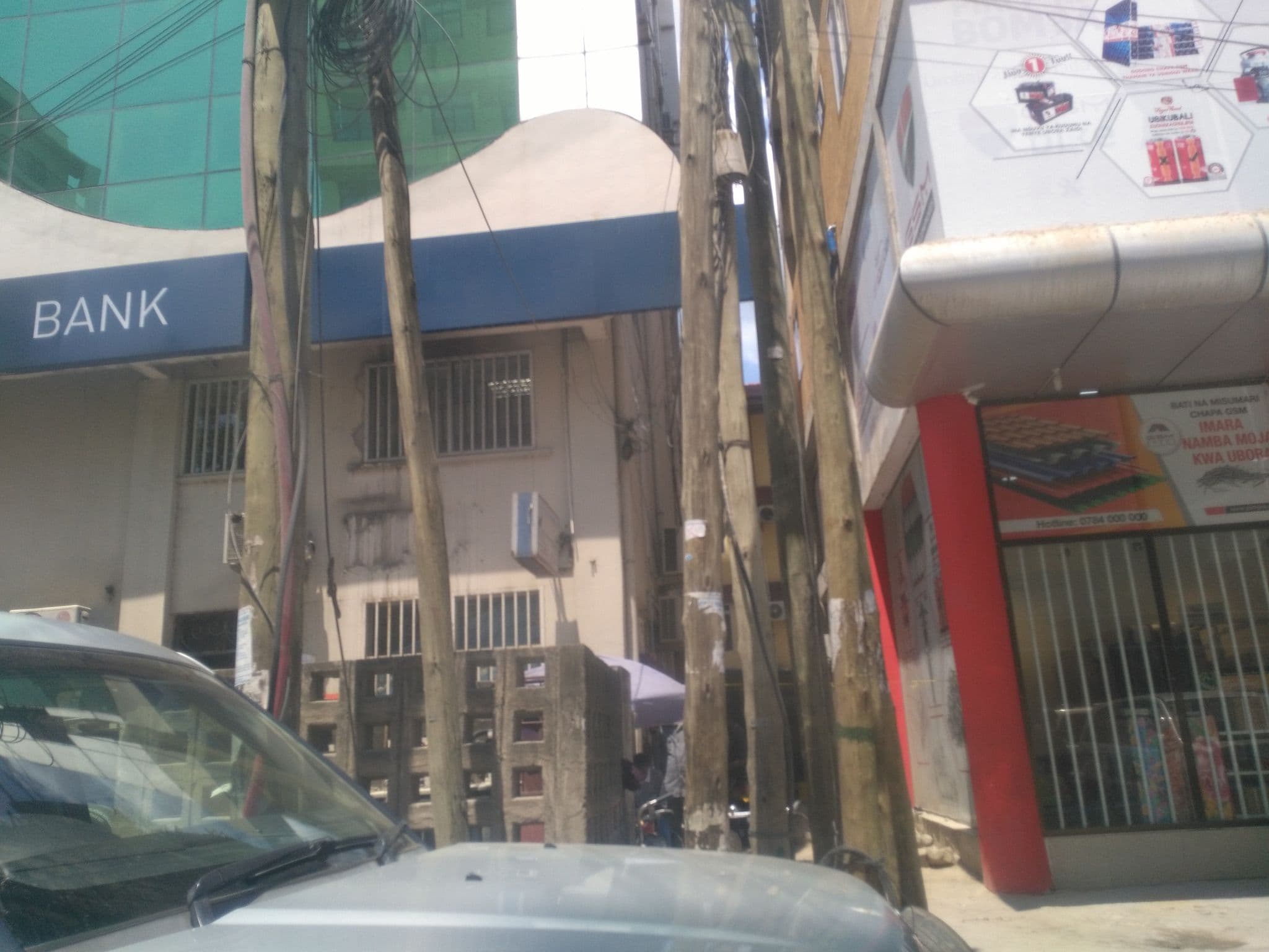 Street view near Keys Hotel, Dar es Salaam — © ralebipim (CC BY-SA · Mapillary)